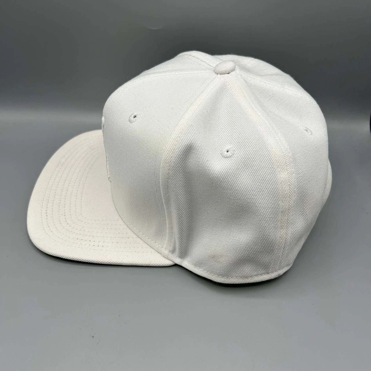 Jordan Brand Air Jordan Hat Men White Black Embroidered Logo Snap Back Size ONE SIZE - 6 Thumbnail
