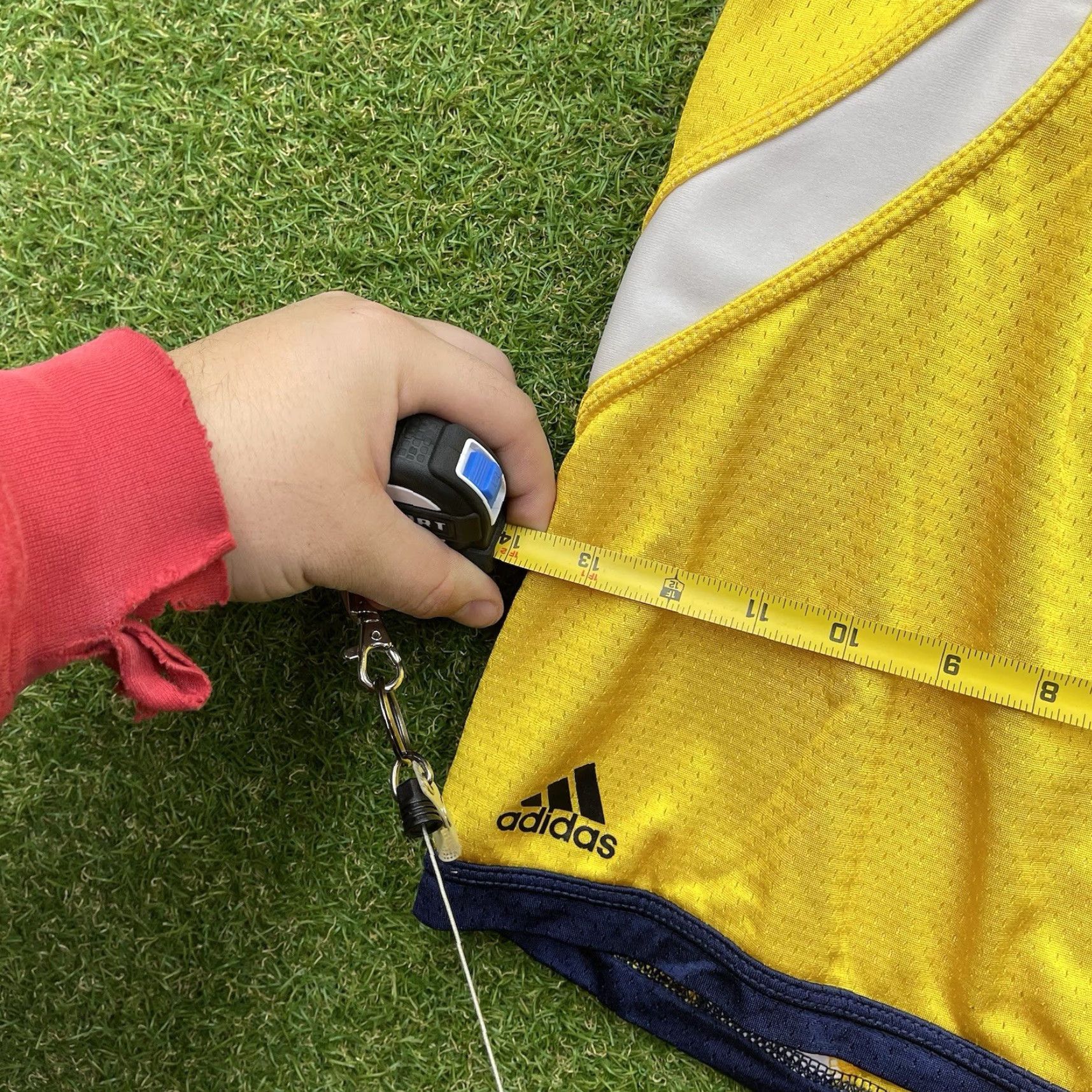 Adidas VINTAGE adidas Michigan Wolverines Shorts Mens XL Yellow Jersey Lounge Team Issued Basketball Pockets Logo Embroidered Size US 36 / EU 52 - 4 Thumbnail
