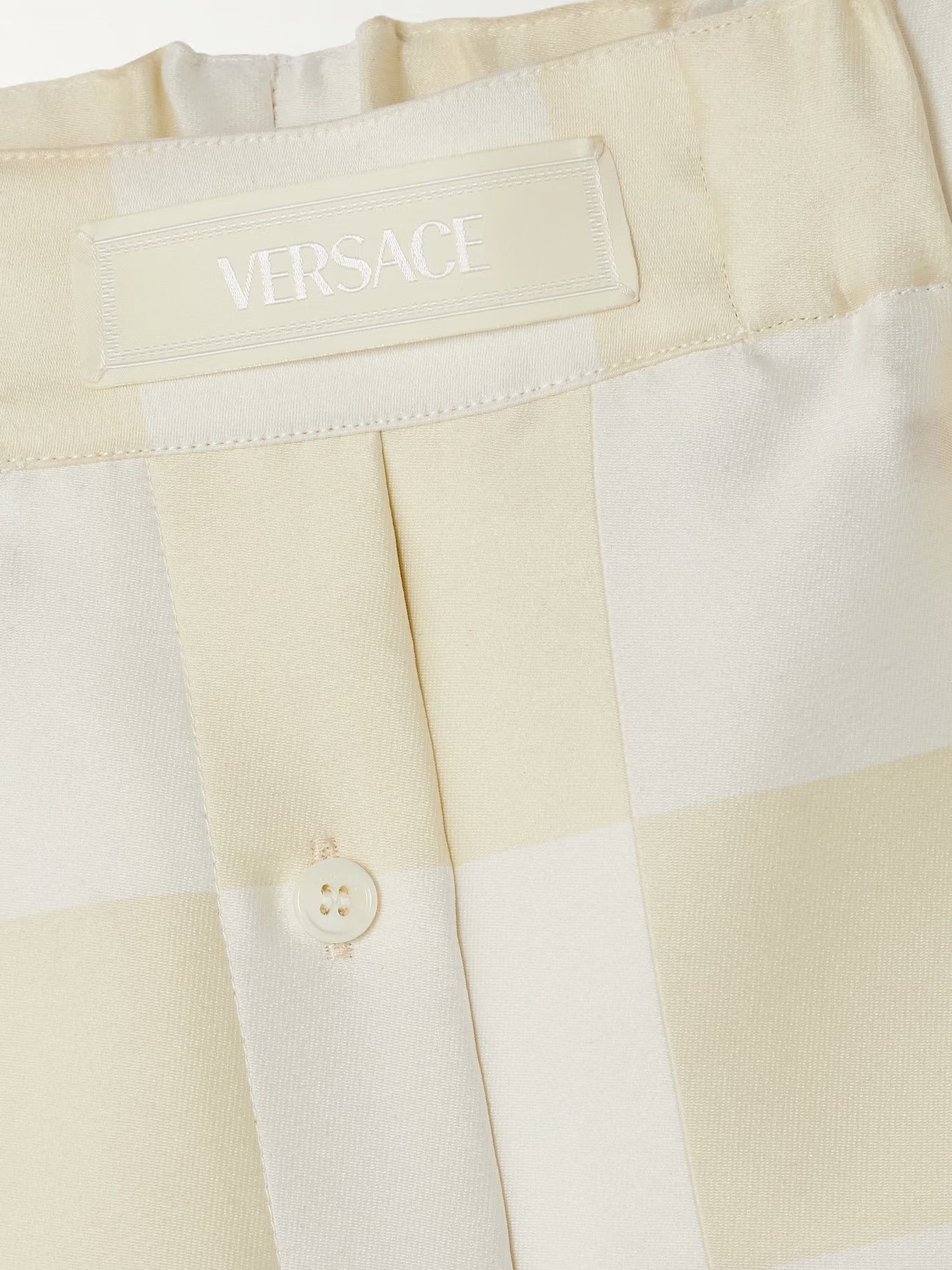 Versace o1y0226 Short in Light Beige/Cream Size 28" / US 6 / IT 42 - 4 Thumbnail