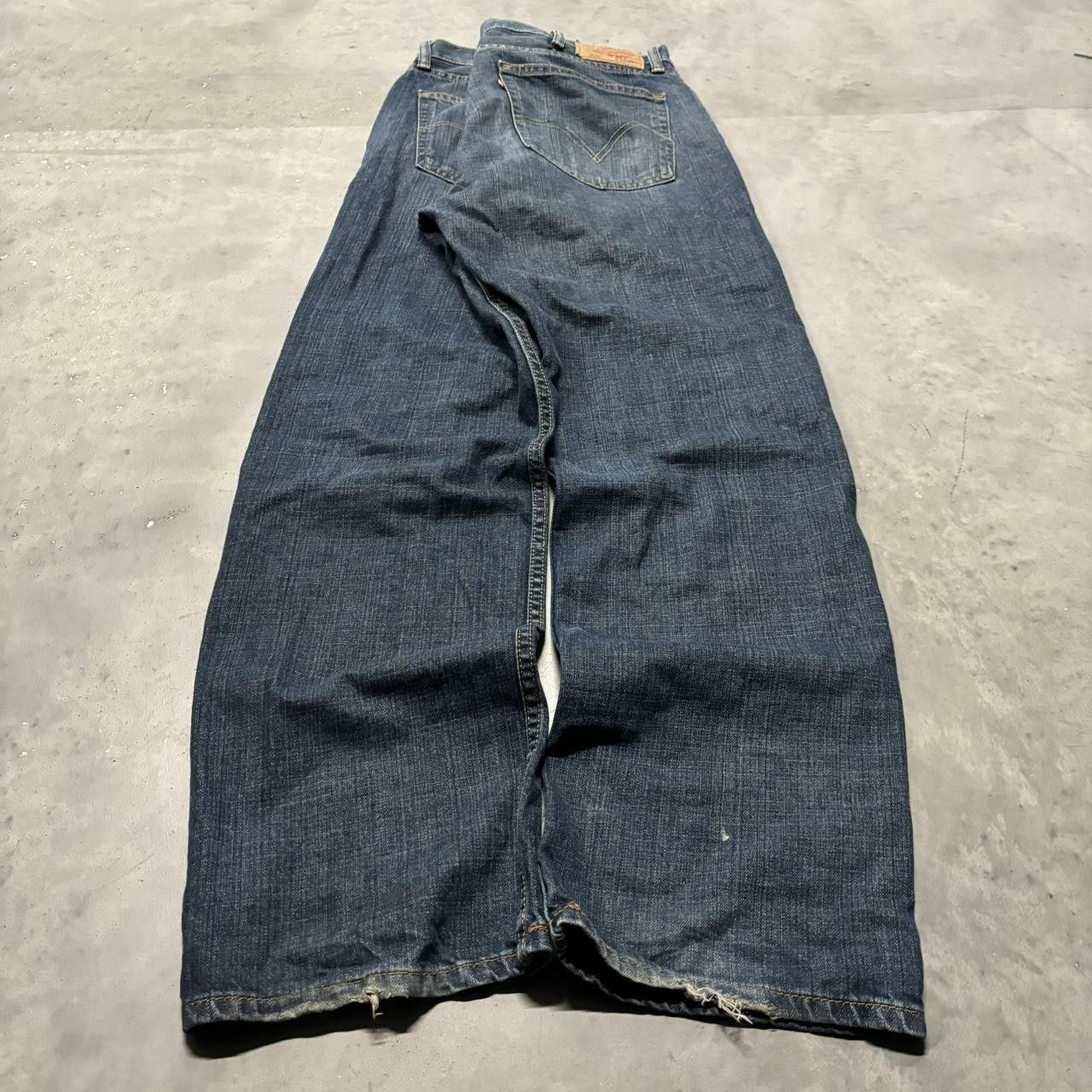 Levi's × Vintage Crazy Vintage Y2K/2000s Baggy Levi’s Dark Wash Skater Grunge Denim Jeans! Size US 38 / EU 54 - 4 Thumbnail