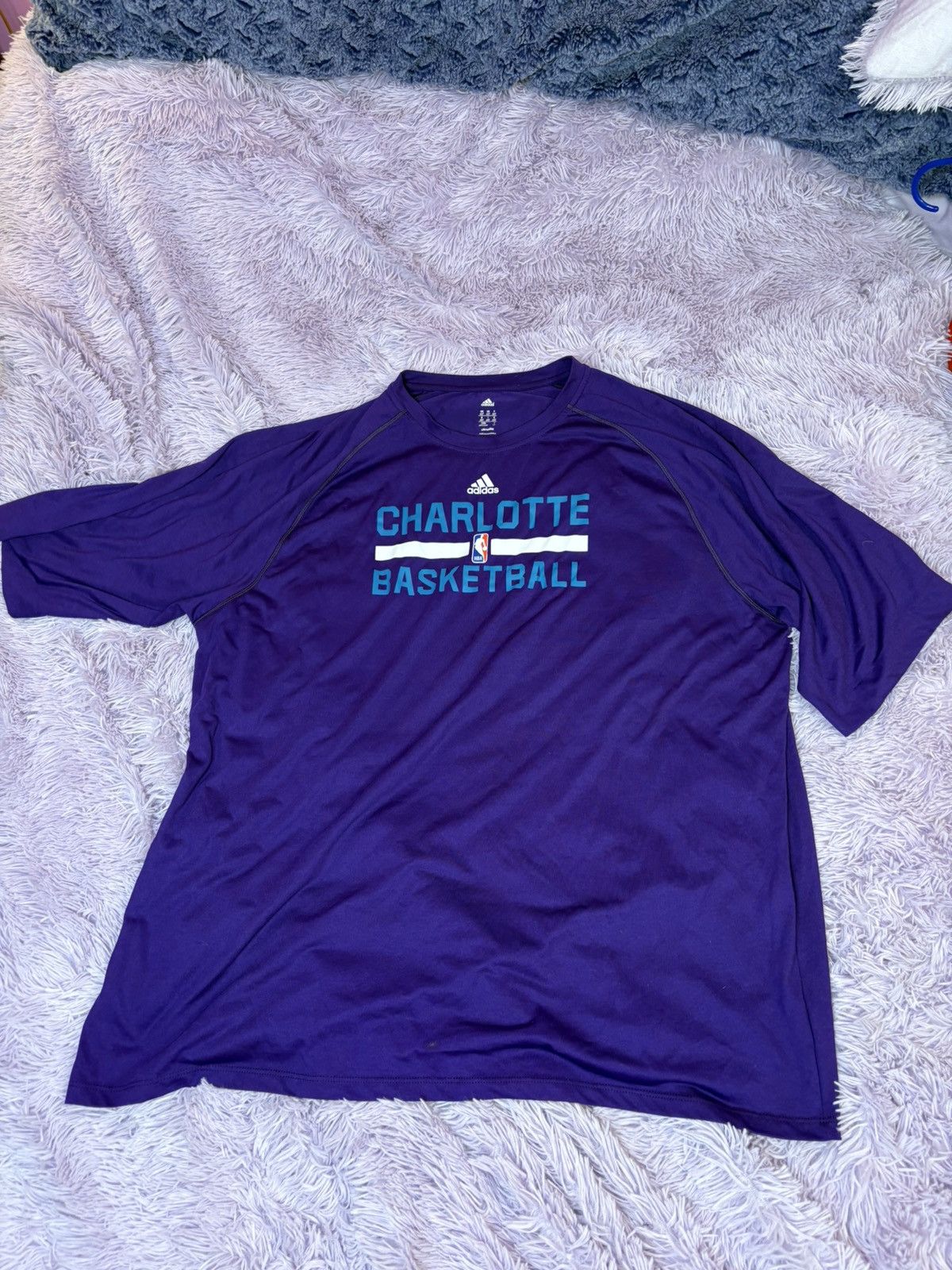 Adidas Adidas Charlotte basketball tee Size US XXL / EU 58 / 5 - 1 Thumbnail