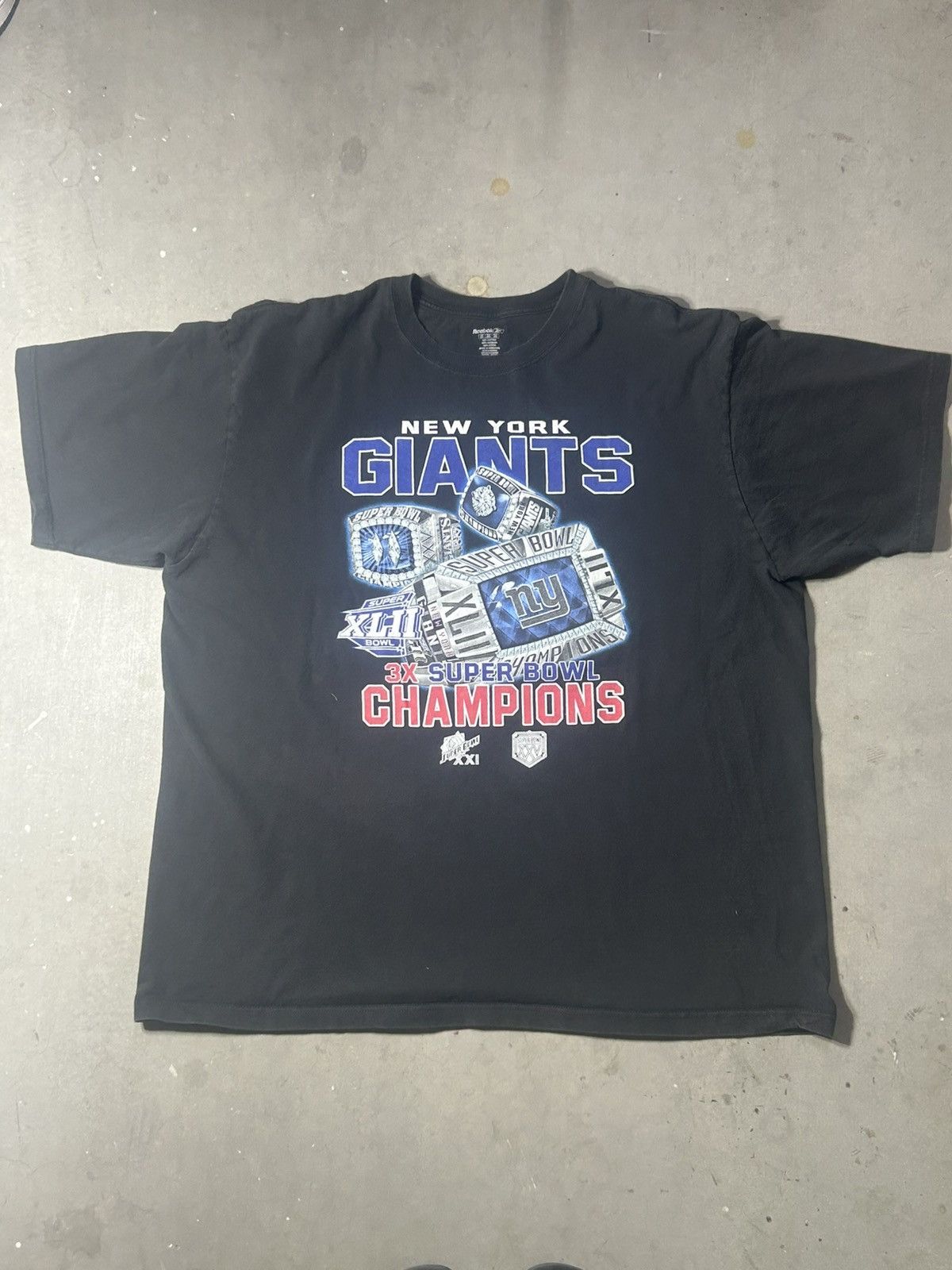 Vintage New York Giants Super Bowl Champions Reebok black tee Size US XXL / EU 58 / 5 - 1 Thumbnail