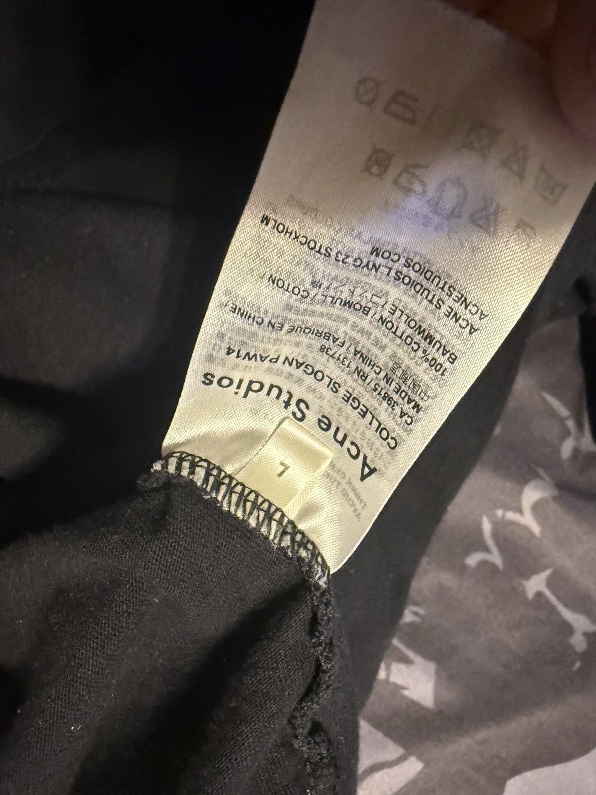 Acne Studios acne studios fairview face shirt Size US L / EU 52-54 / 3 - 5 Thumbnail