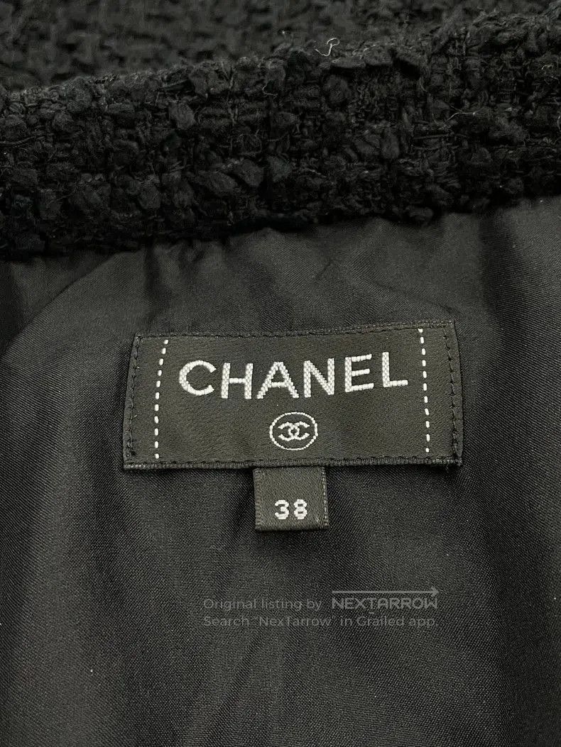 Other Chanel Black Side Crystal Button High-Slit Skirt. Size US 38 / EU 54 - 4 Thumbnail