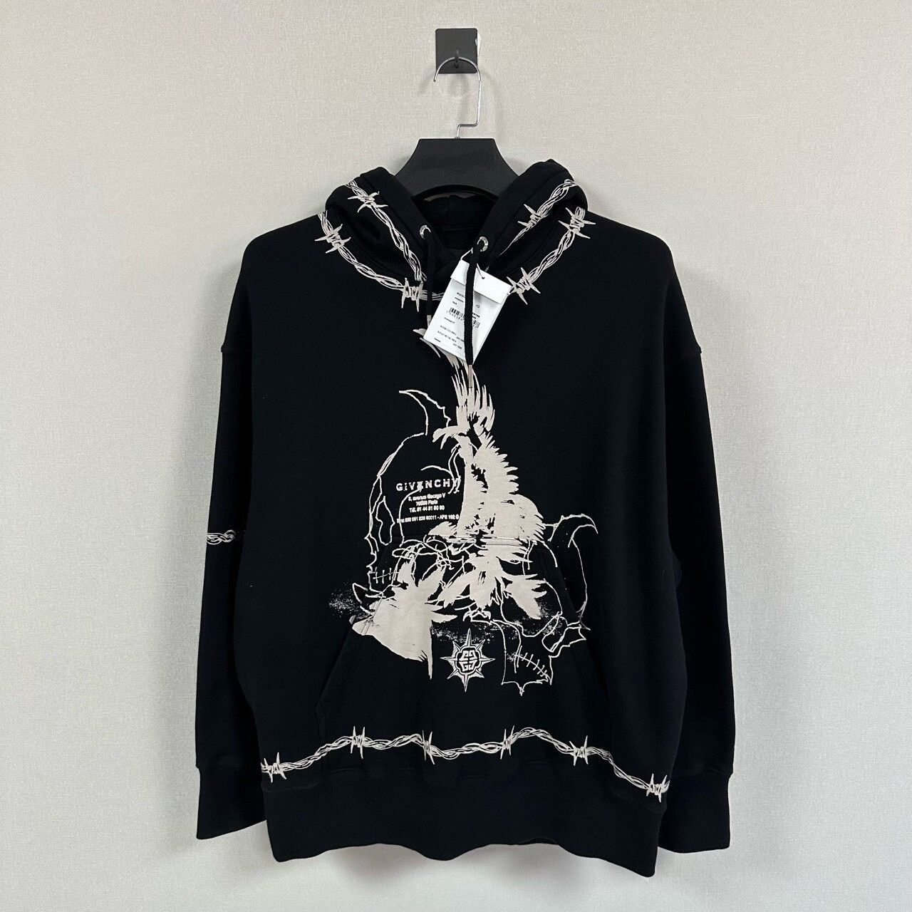 Givenchy givenchy thorn graphic hoodie in black Size XS / US 0-2 / IT 36-38 - 1 Thumbnail