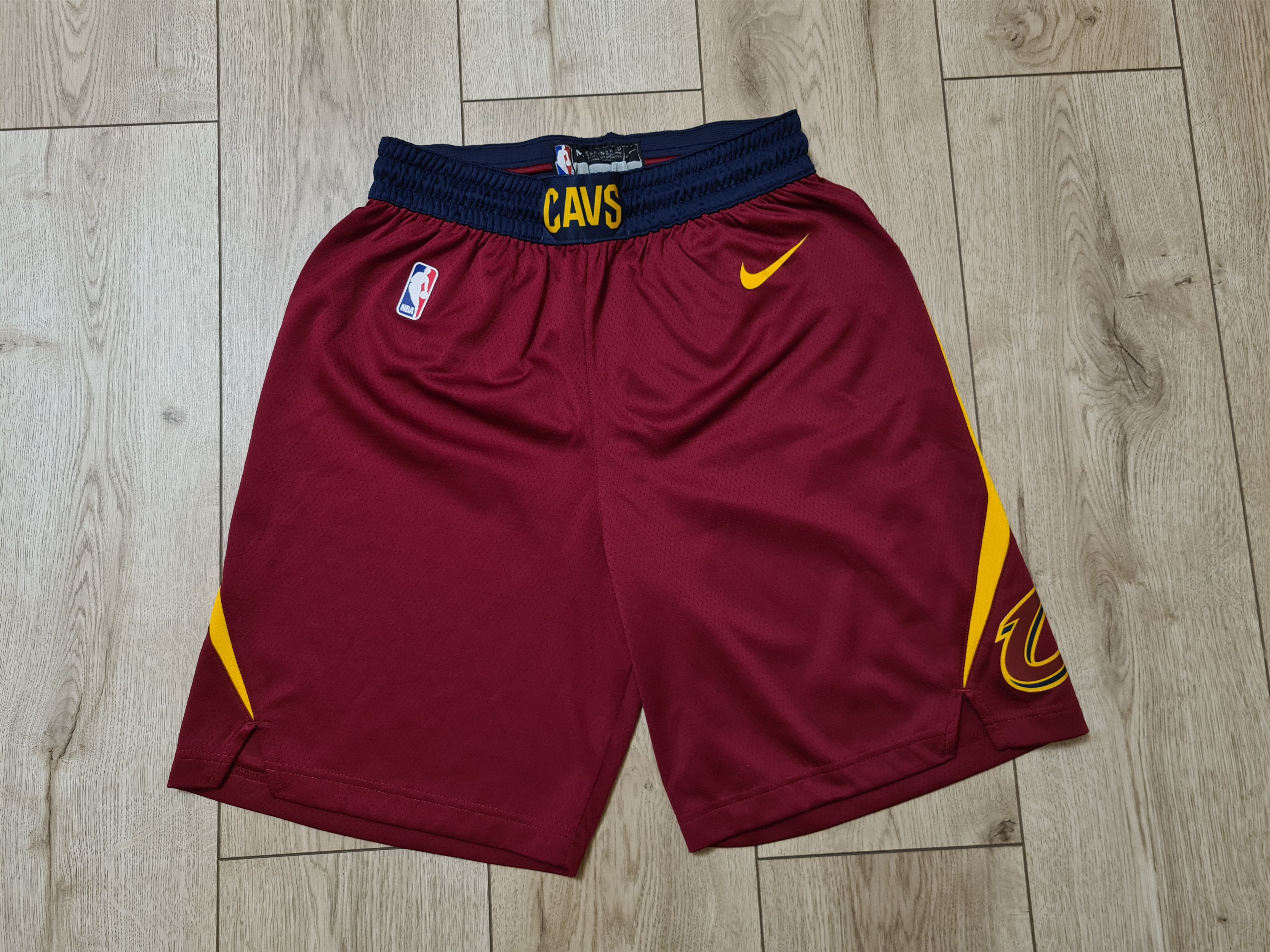 NBA CLEVELAND CAVALIERS CAVS SHORTS BASKETBALL SHORTS NIKE Size US 34 / EU 50 - 3 Thumbnail