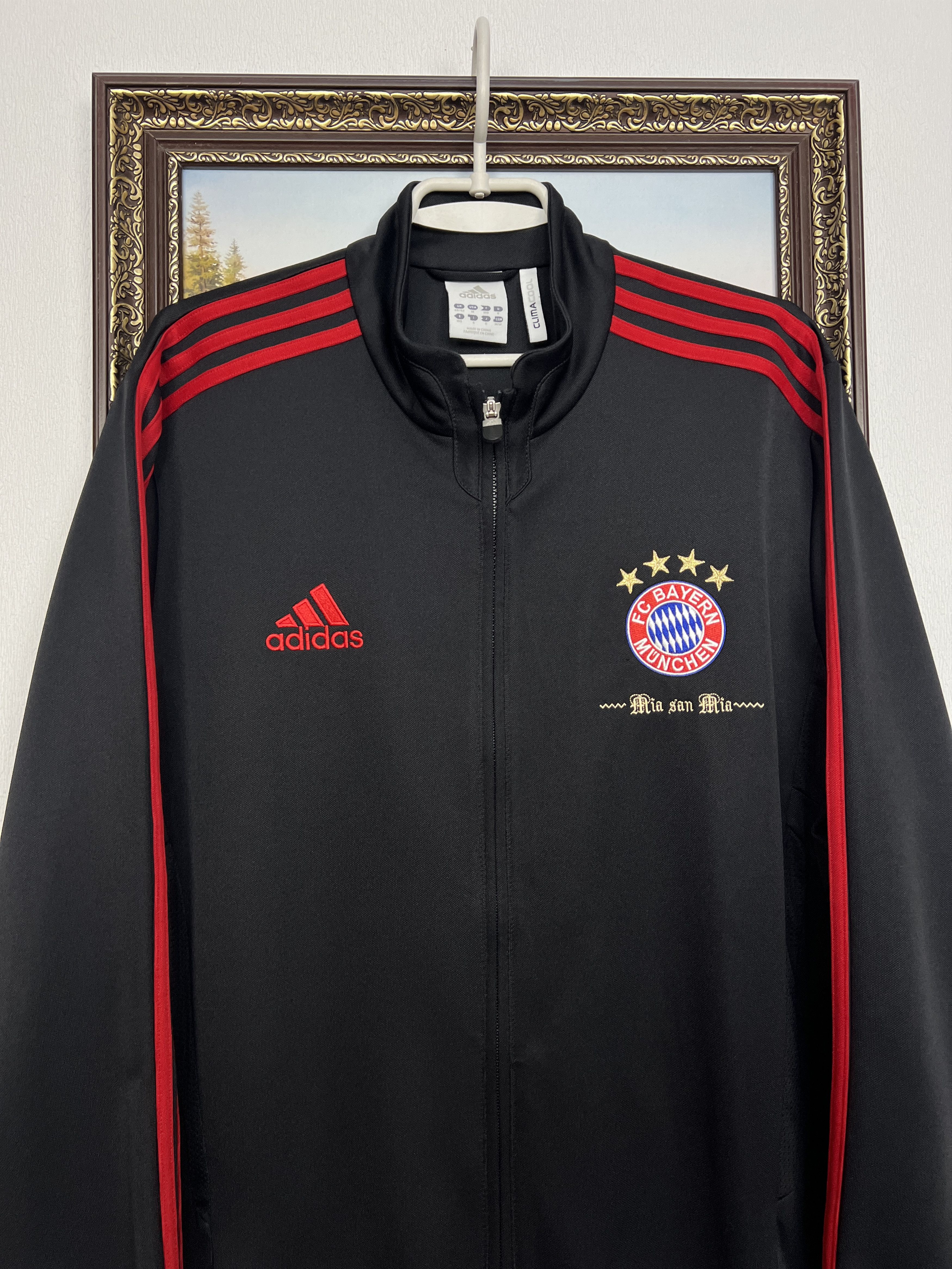 Adidas Vintage Adidas Bayern Munich Football Jacket Track Top Zip Size US M / EU 48-50 / 2 - 2 Thumbnail