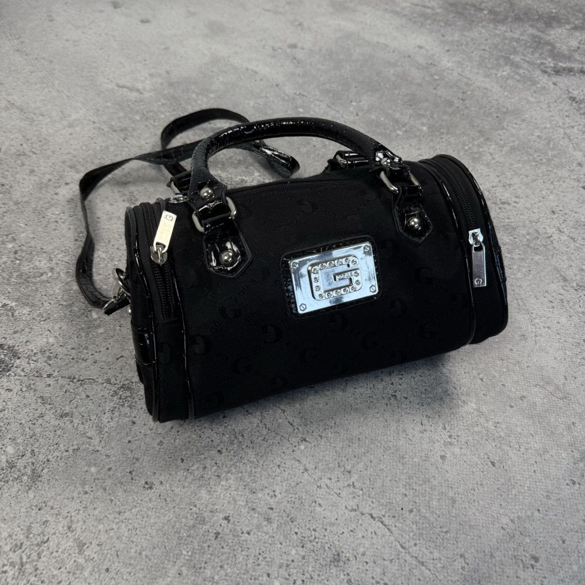 Guess × Vintage Vintage Guess Style Y2K 00s Monogram Baguette Shoulder Bag Size ONE SIZE - 4 Thumbnail