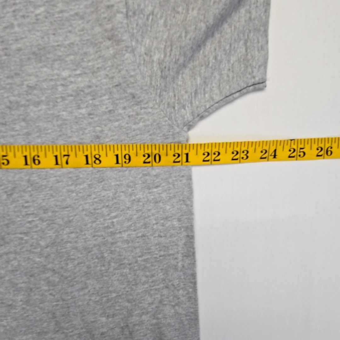 Vintage Vintage Rocky Mountain Shirt L Graphic Gray V-neck Tee 90s Size L / US 10 / IT 46 - 7 Thumbnail