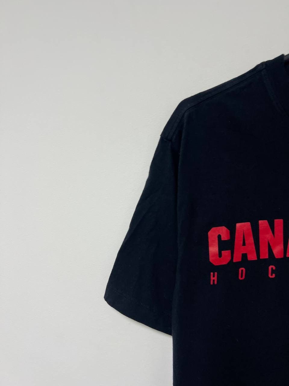 Nike Canada Ice Hockey Nike Team Tee NHL Black T shirt Y2k sz L Size US L / EU 52-54 / 3 - 3 Thumbnail