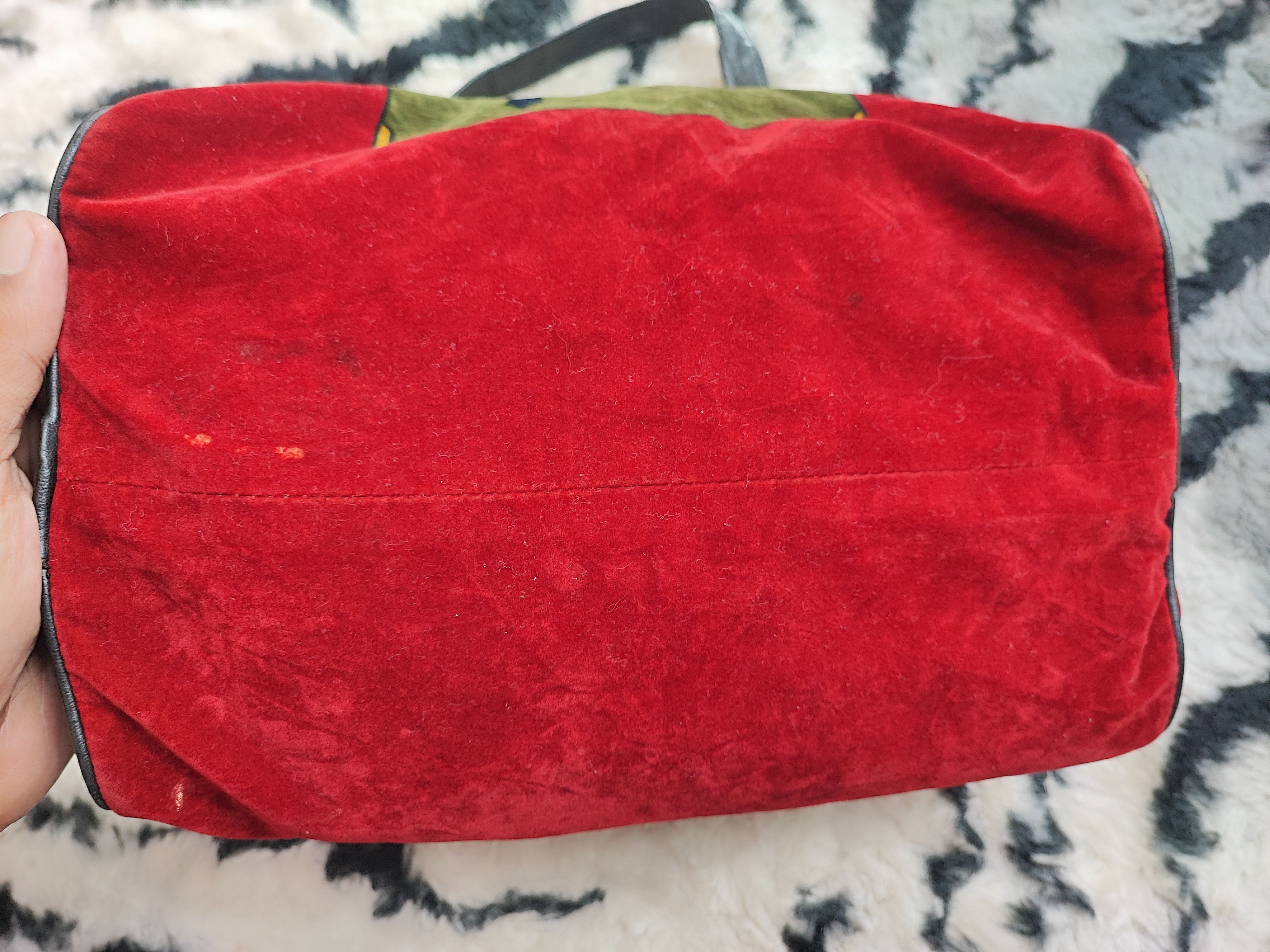 Roberta di Camerino Vintage Roberta Di Camerino Trompe L'Oeil Velvet Handbag Size ONE SIZE - 14 Thumbnail