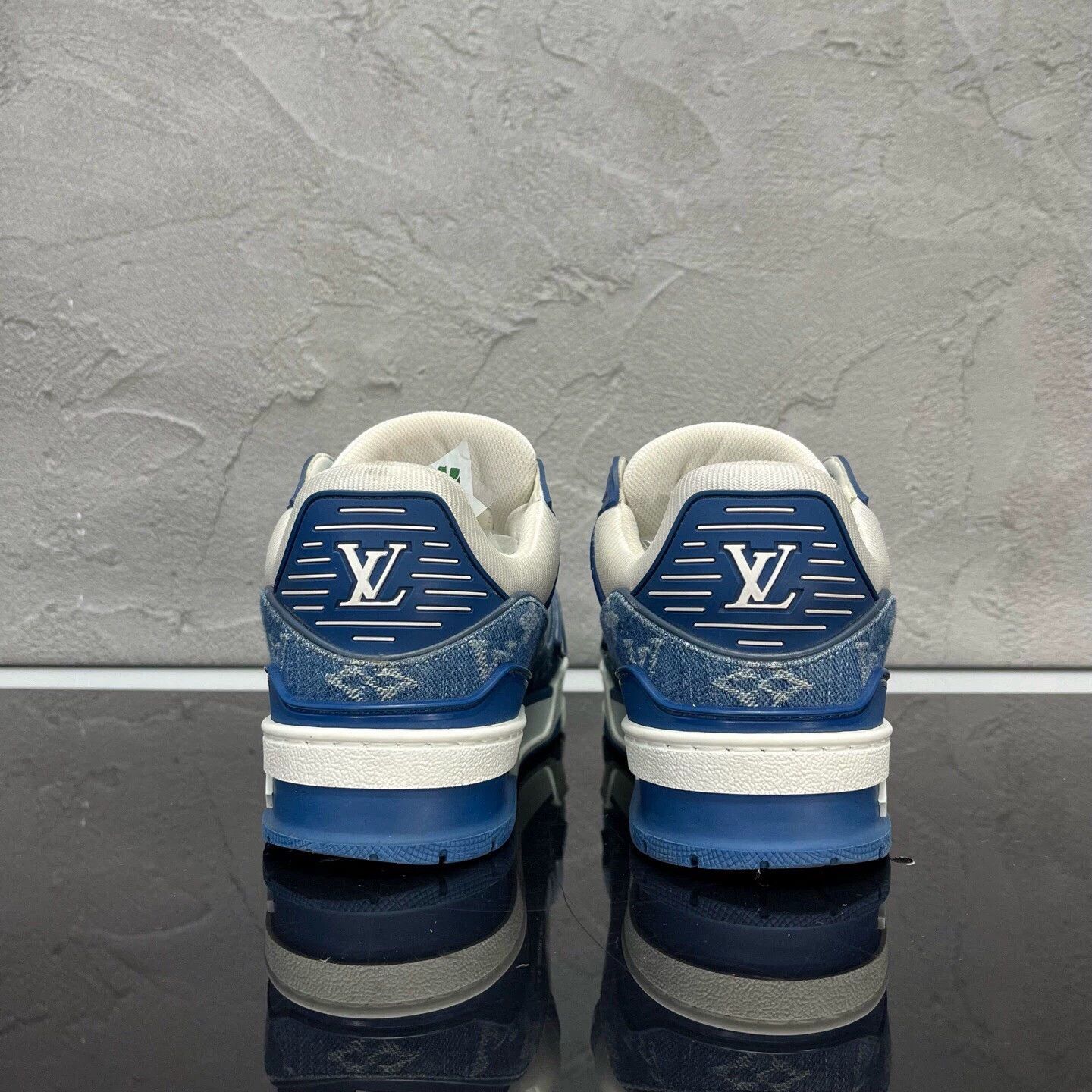 Louis Vuitton LV Trainer Blue White Denim UK2.5/EU36.5 98 New Size US 5 / IT 35 - 5 Thumbnail
