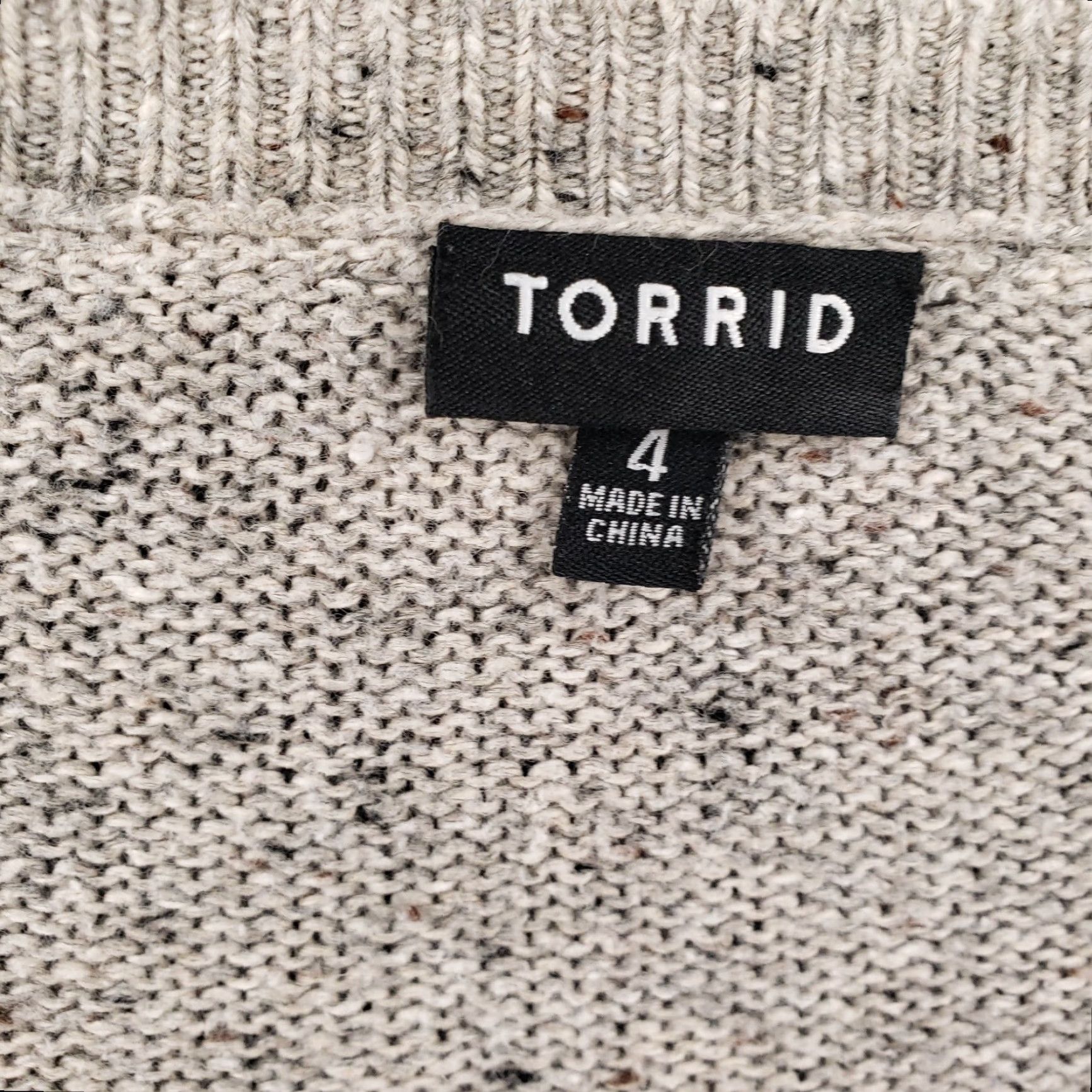 Torrid Torrid Sweater Pullover 4X Gray Cable Knit Front Tunic Cutout Thumbhole Womens Size XXL / US 16-18 / IT 52-54 - 4 Thumbnail