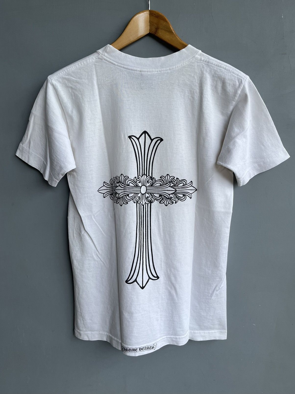 Chrome Hearts Chrome Hearts Floral Cross Neck Logo White