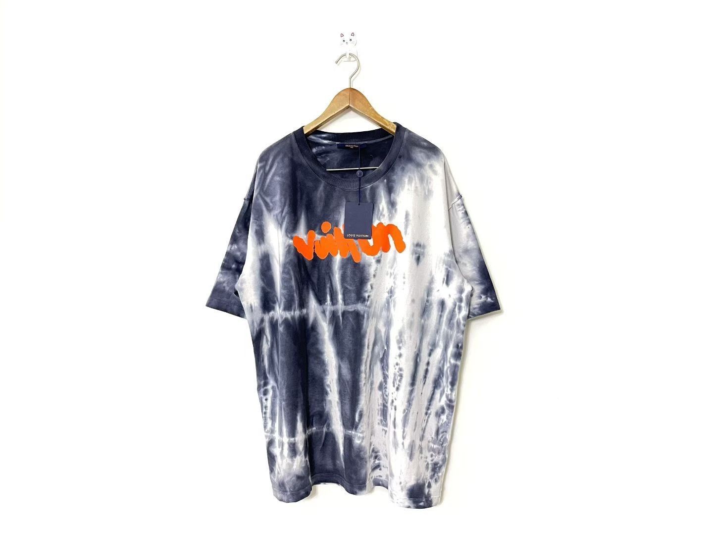 Louis Vuitton Louis Vuitton Tie-Dye Multi T-Shirt m Men Size US M / EU 48-50 / 2 - 1 Thumbnail
