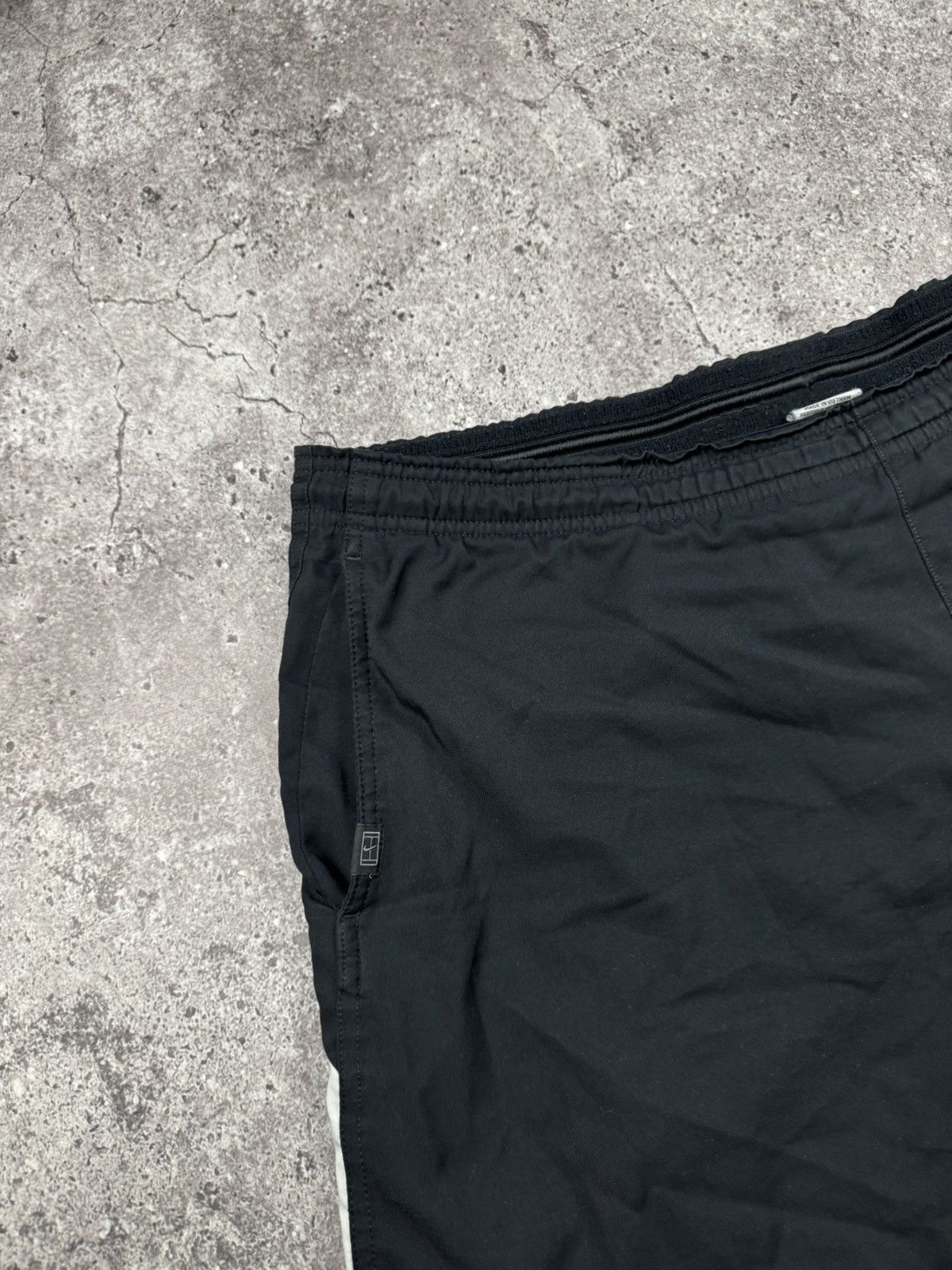 Nike ✨Y2K✨00s Vintage Nike Court Shorts - Tennis, Black, L Size US 34 / EU 50 - 2 Thumbnail