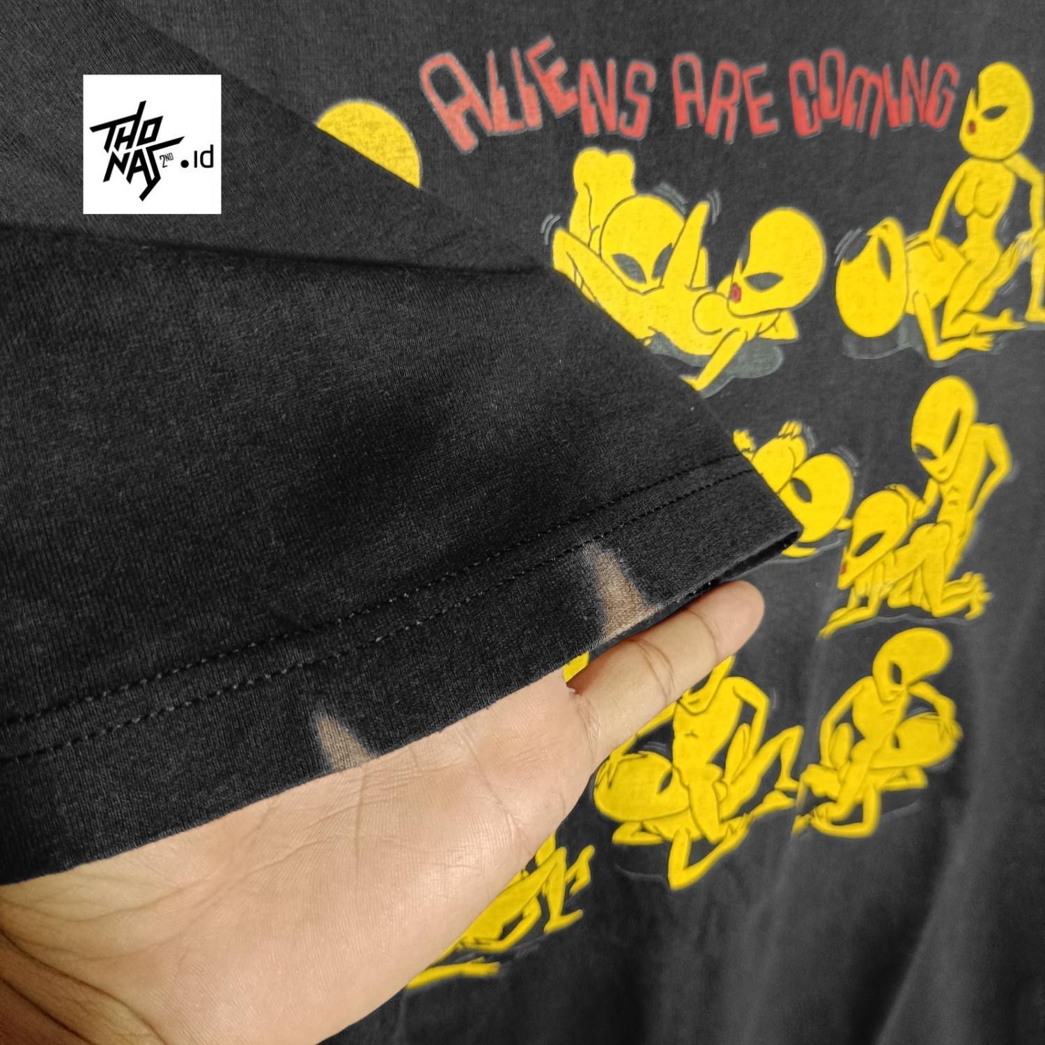 Alien Workshop 🔥RARE🔥 90s Aliens Are Coming Sex Orgy Graphic Tee Alstyle Size US L / EU 52-54 / 3 - 6 Thumbnail