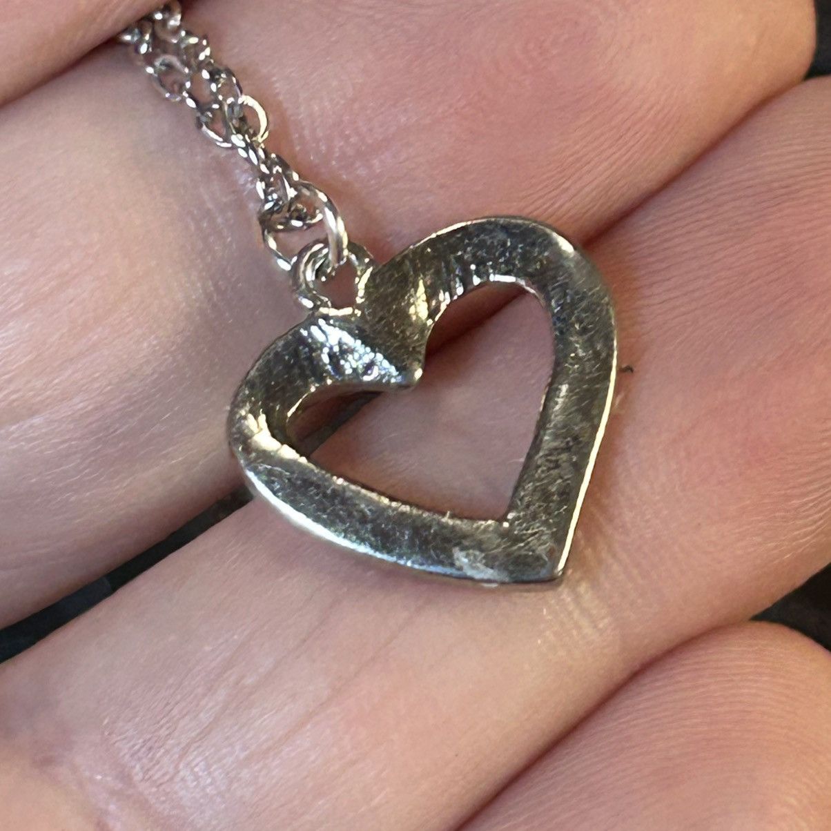 Handmade Handcrafted vintage clear rhinestone heart pendant necklace Size ONE SIZE - 6 Thumbnail