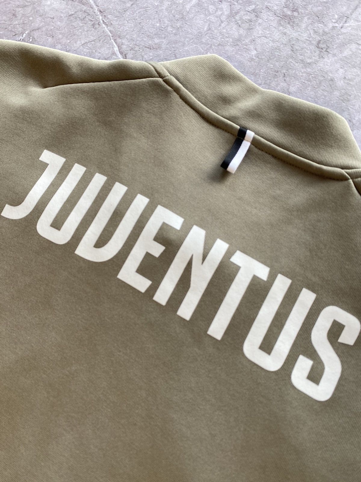 Adidas × Vintage Classic Adidas Juventus 2018 Soccer Bomber Jacket Full Zip Size US S / EU 44-46 / 1 - 16 Thumbnail