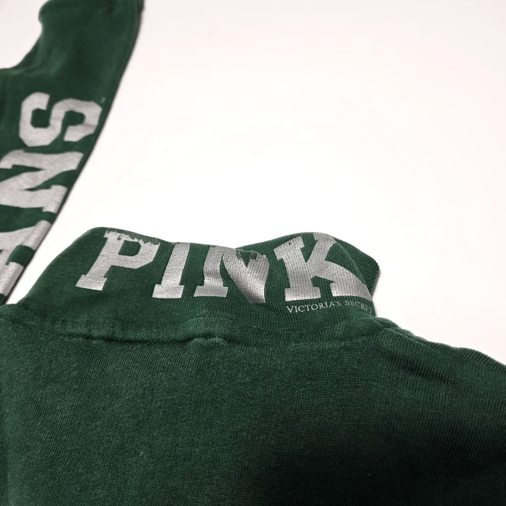 Vintage VINTAGE Victoria Secret Pink Michigan State Spartans 1/2 Zip Sweatshirt Women’s XS Hoodies Regular Size XS Green State Womens Size XS / US 0-2 / IT 36-38 - 4 Thumbnail