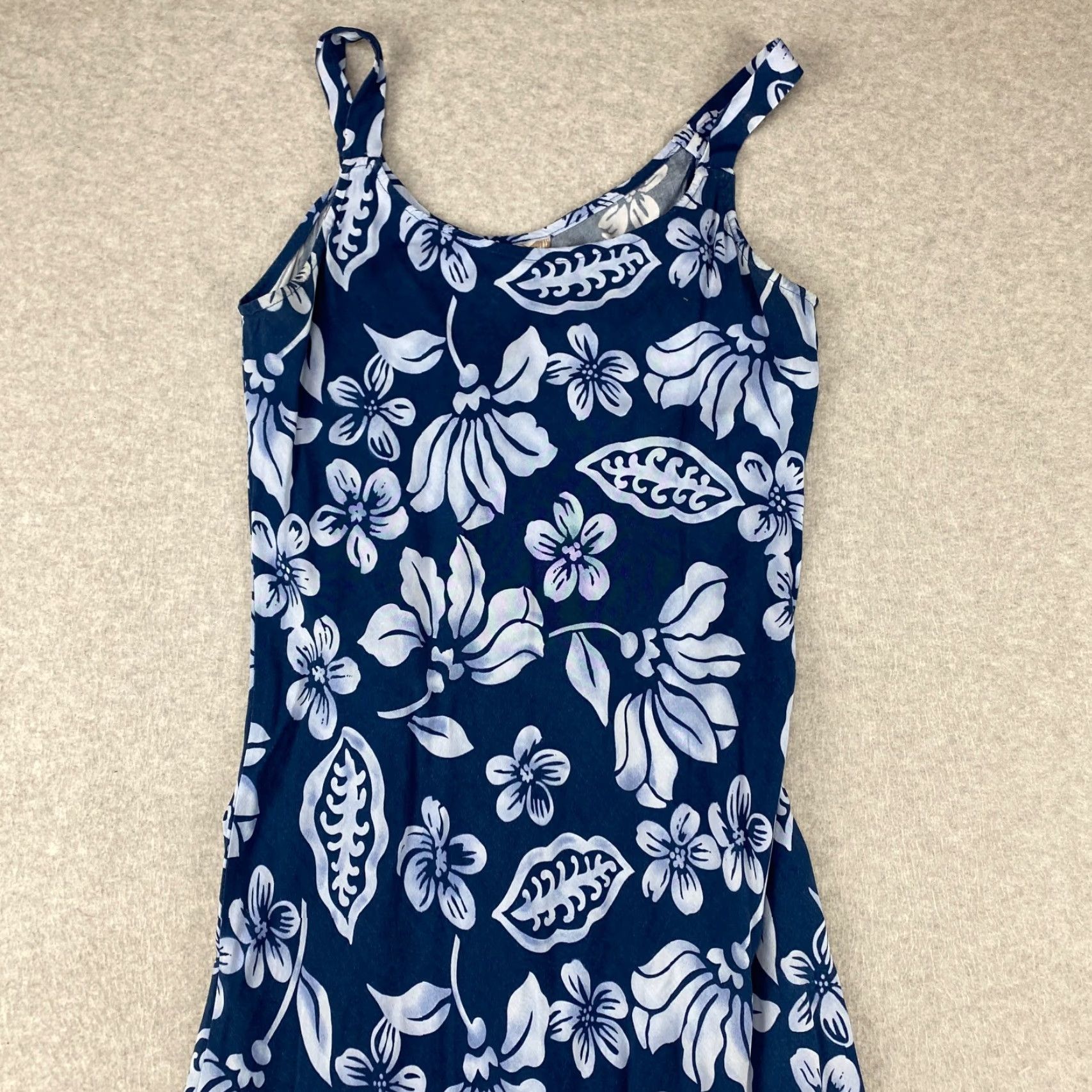 Hilo Hattie VINTAGE Hilo Hattie Hawaiian Dress Womens M Blue Strap Midi Floral Rayon Dress Size M / US 6-8 / IT 42-44 - 2 Thumbnail