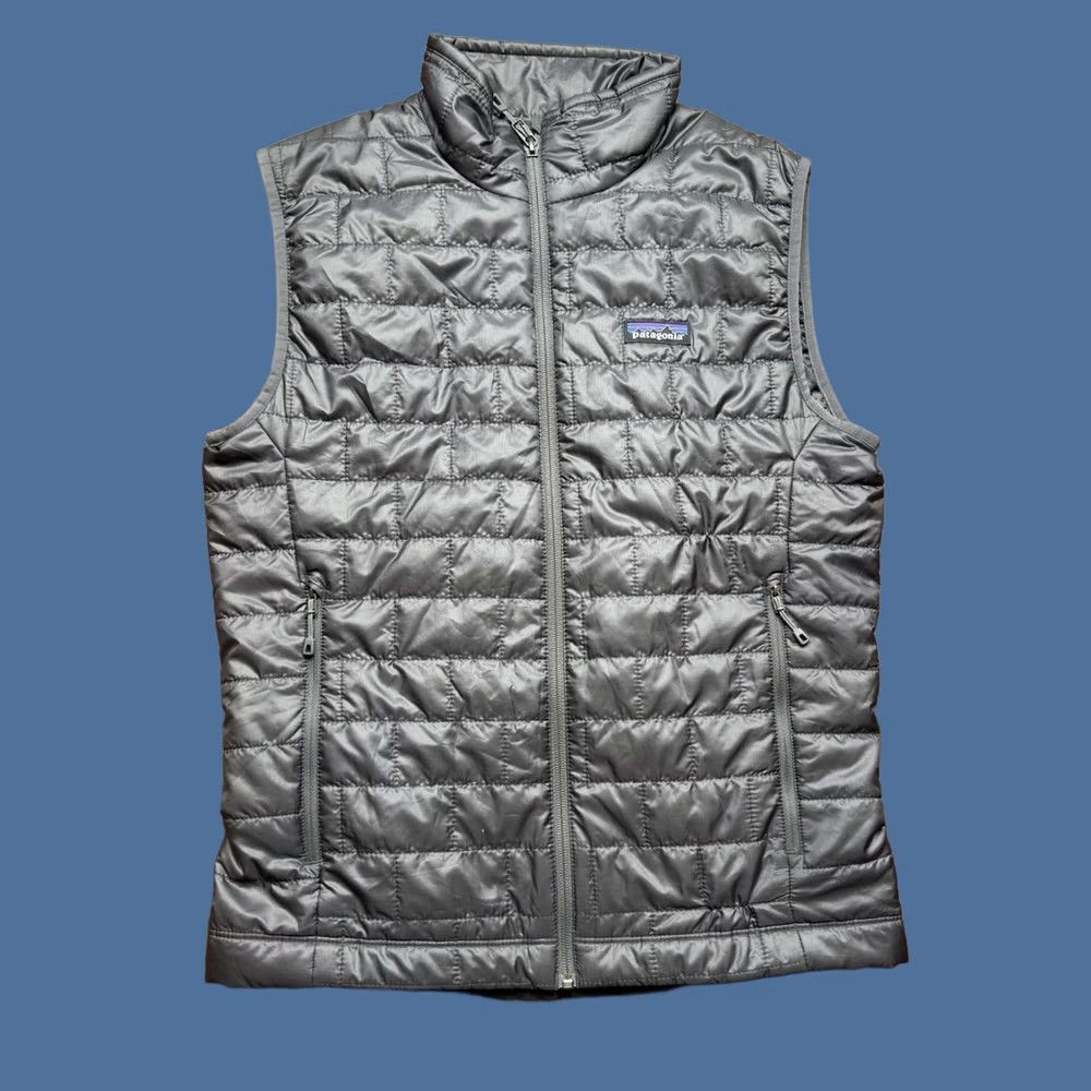 Patagonia Patagonia Vest Mens S Gray Men Nano Puff Primaloft Puffer Embroidery Logo Size US S / EU 44-46 / 1 - 1 Thumbnail