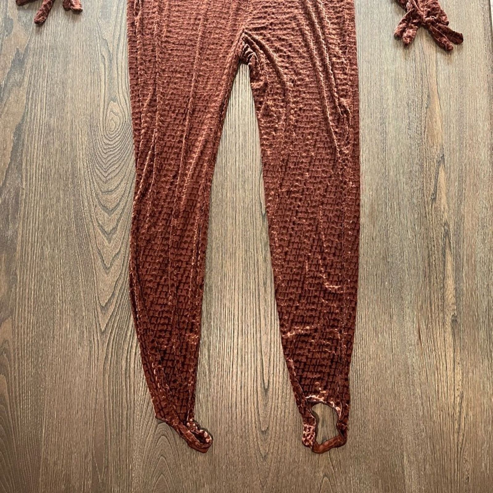 SKIMS NWT Skims Velvet Stirrup Catsuit Logo One-piece Jumpsuit 4X Size 38" / US 16 / IT 52 - 4 Thumbnail
