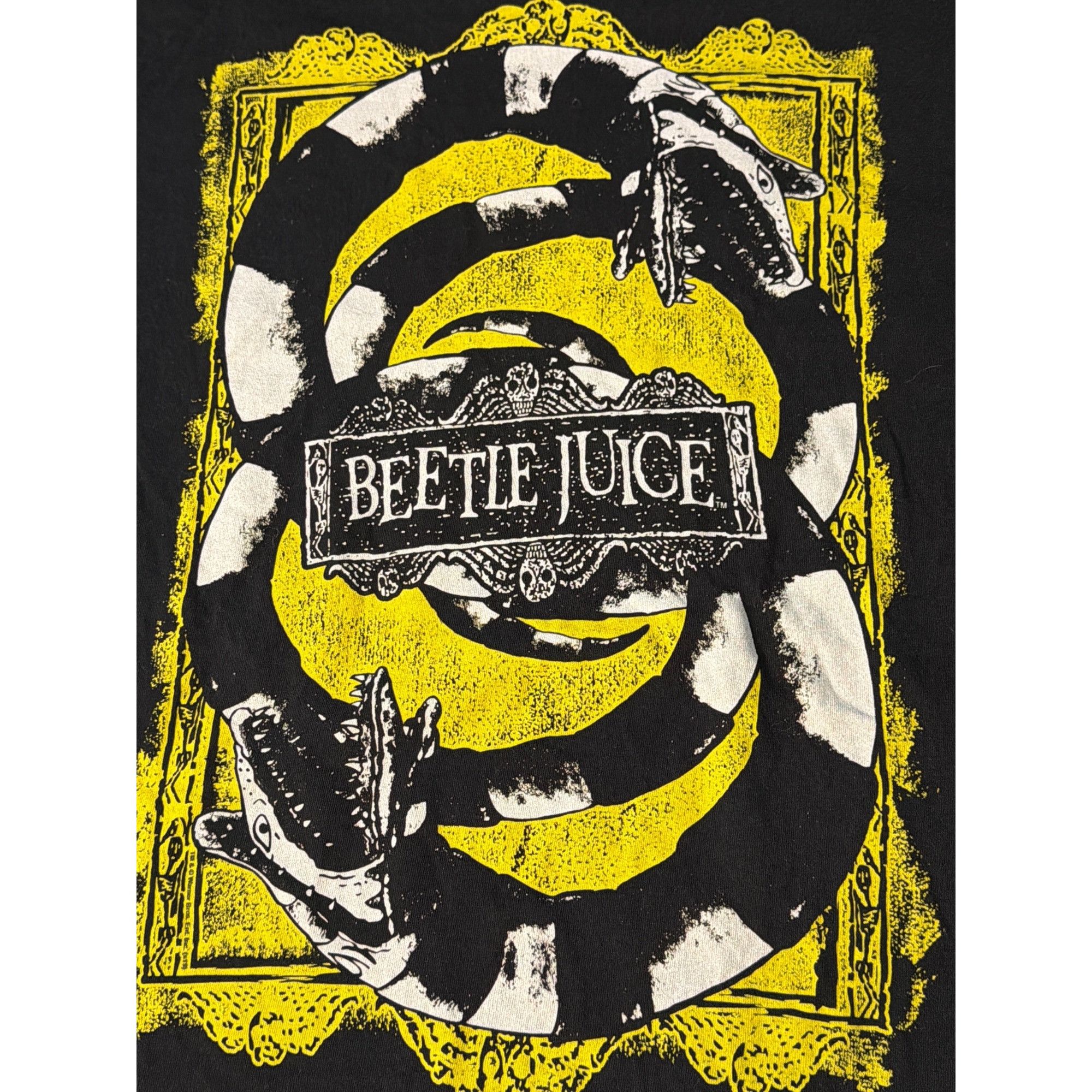 Other Beetlejuice Movie Front Graphic T Shirt Black Yellow Snake S Size US S / EU 44-46 / 1 - 2 Thumbnail