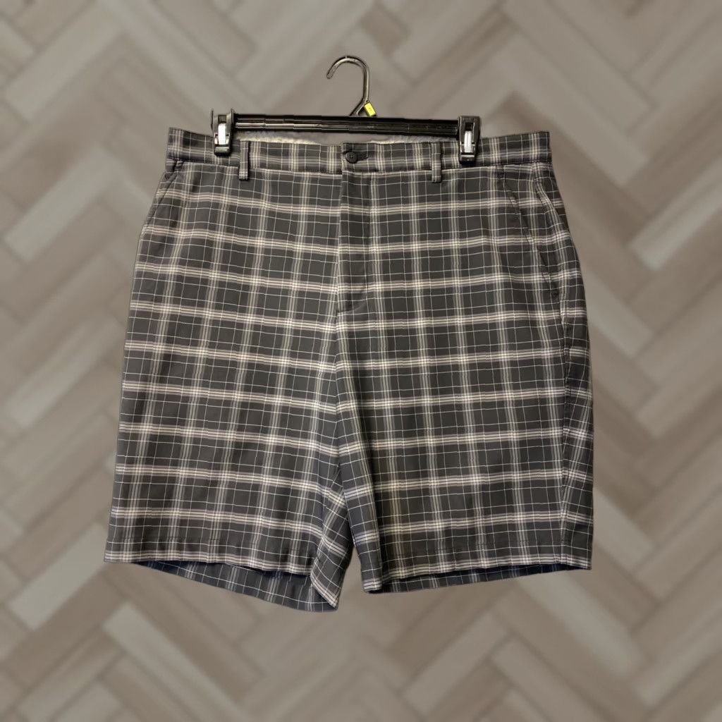 Footjoy FOOTJOY MENS GLEN PLAID GOLF SHORTS SIZE 38 BLACK 155-20 Size US 38 / EU 54 - 1 Thumbnail