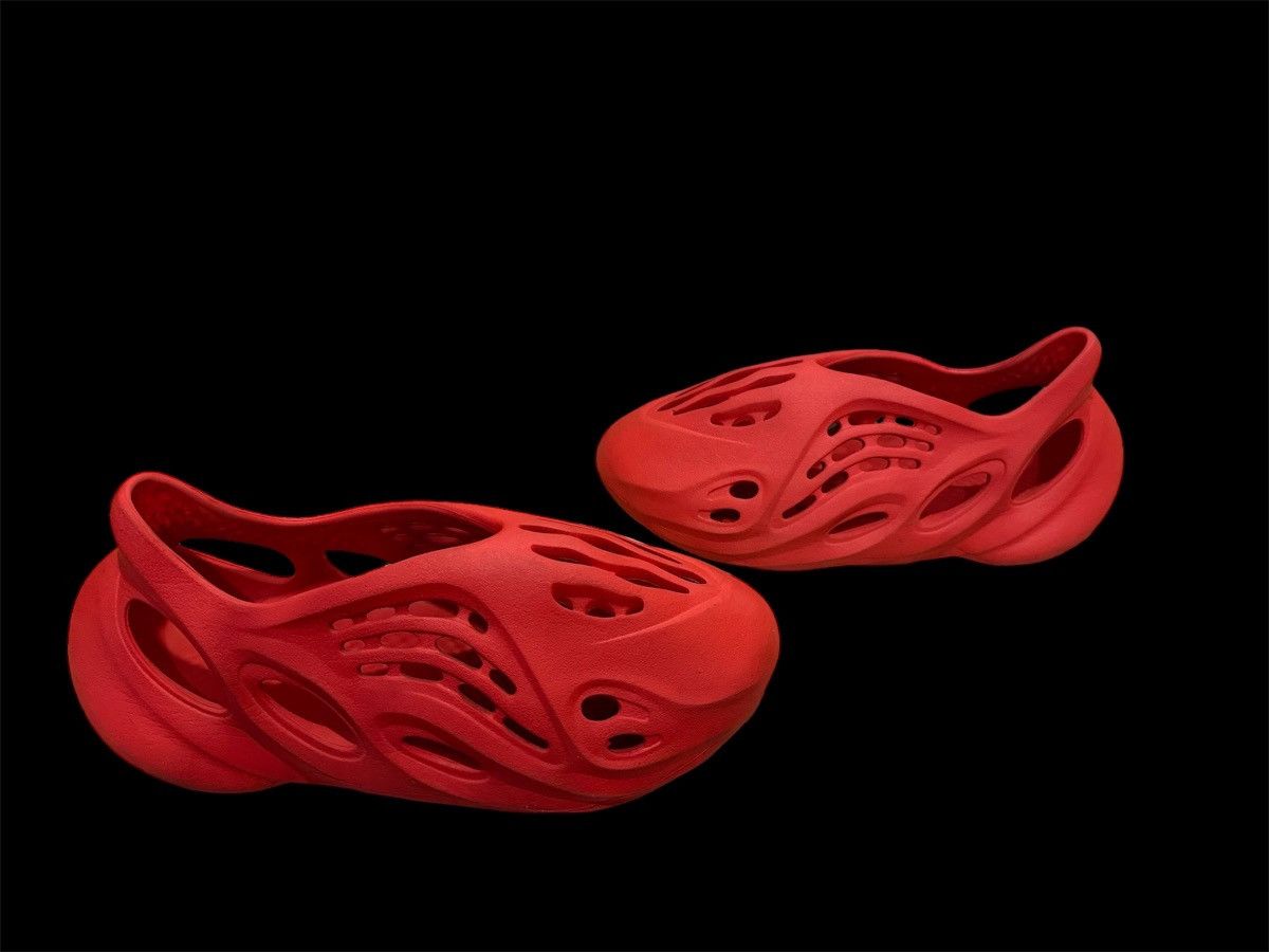Adidas × Kanye West × Yeezy Adidas Yeezy Foam RNNR Vermillion/Res Size US 9.5 / EU 42-43 - 5 Thumbnail