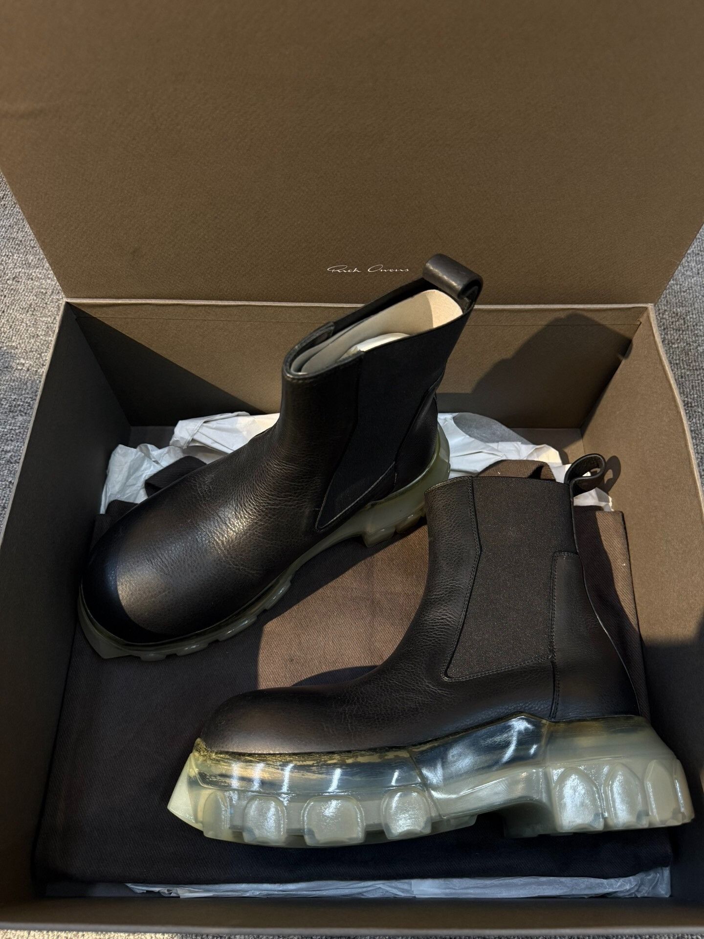 Rick Owens Rick Owens Octopus Sole Chelsea Boots Size US 6 / IT 36 - 1 Thumbnail