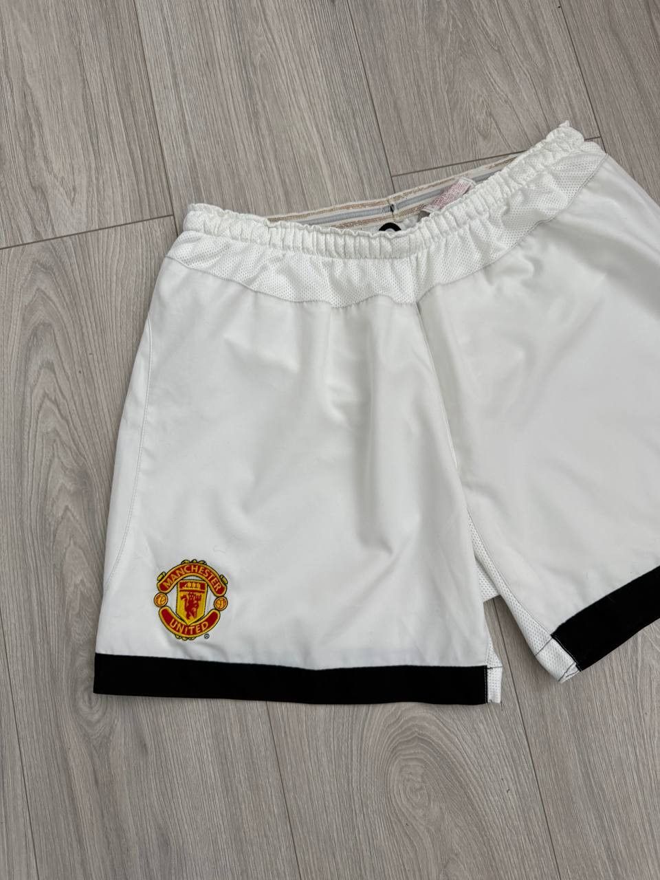 Nike Vintage Nike Manchester United Soccer Jersey Shorts Football Size US 30 / EU 46 - 2 Thumbnail