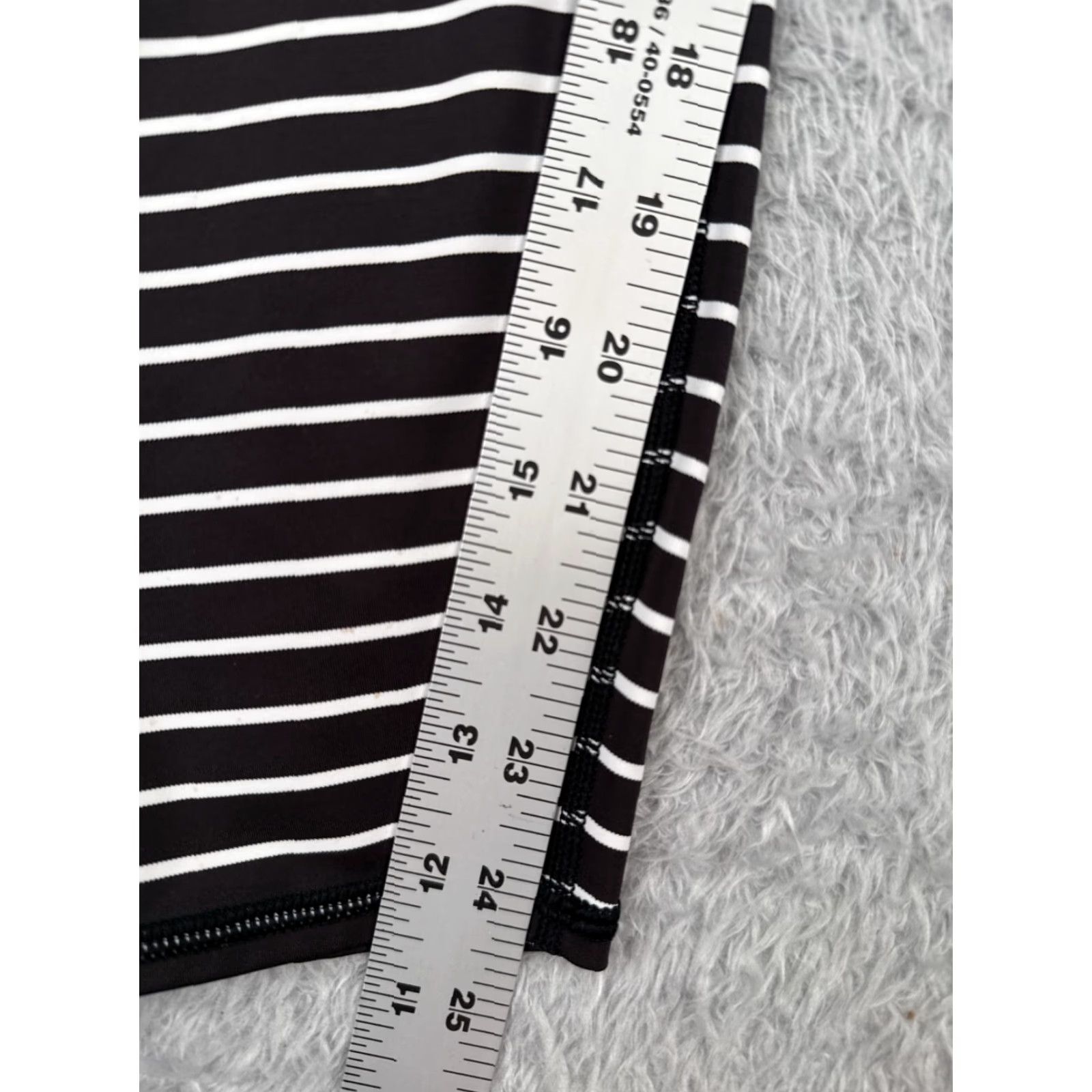 Athleta Athleta Pants Womens Extra Large Black White Contender 7/8 Tight Powerlift Read Size 40" / US 18 - 7 Thumbnail