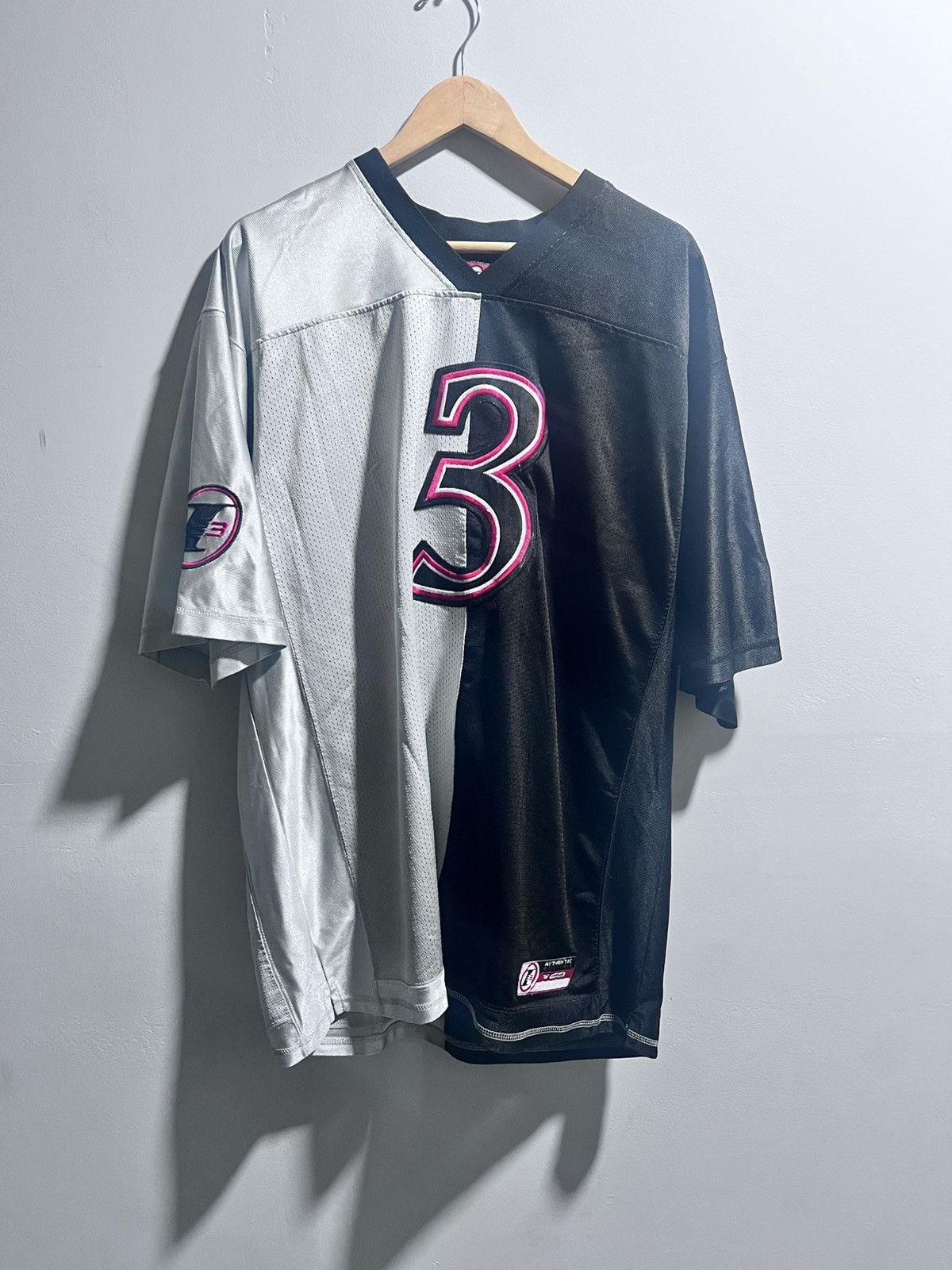 Reebok vintage reebok iverson rare white and black jersey Size US L / EU 52-54 / 3 - 1 Thumbnail