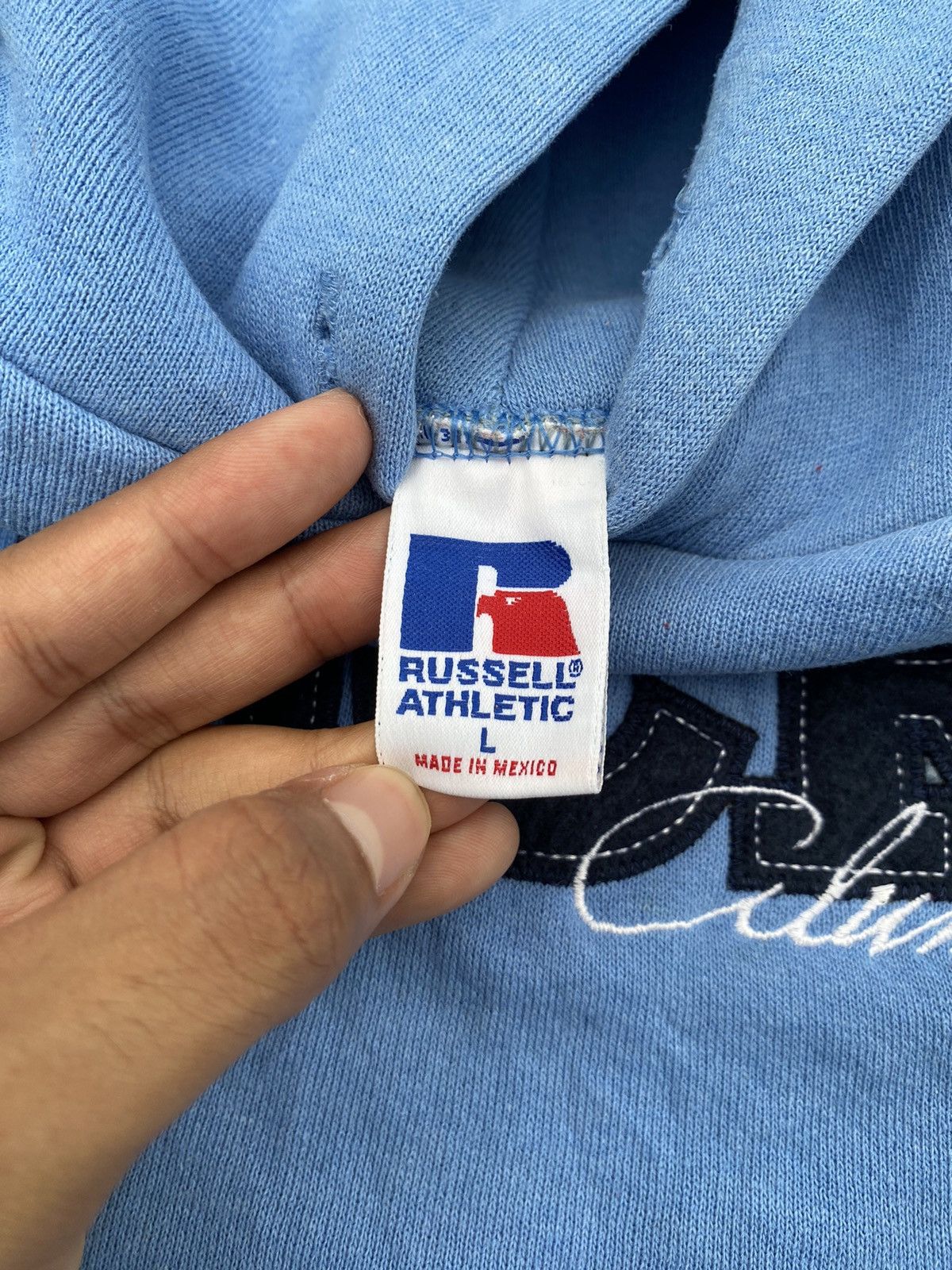 Vintage Vintage Russell Athletic Hoodie Baby Blue Size US L / EU 52-54 / 3 - 7 Thumbnail