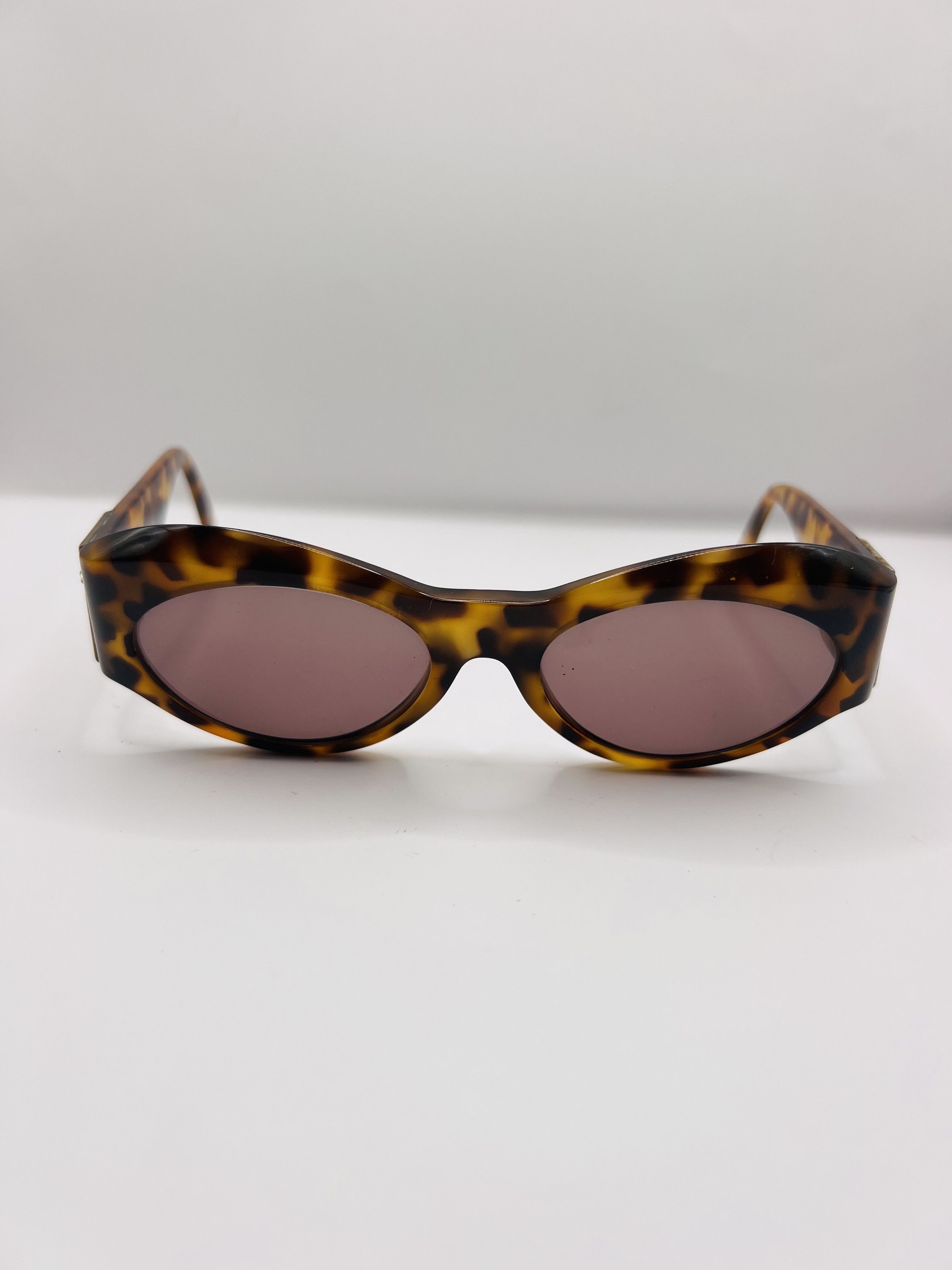 Versace Gianni Versace vintage sunglasses Size ONE SIZE - 2 Thumbnail