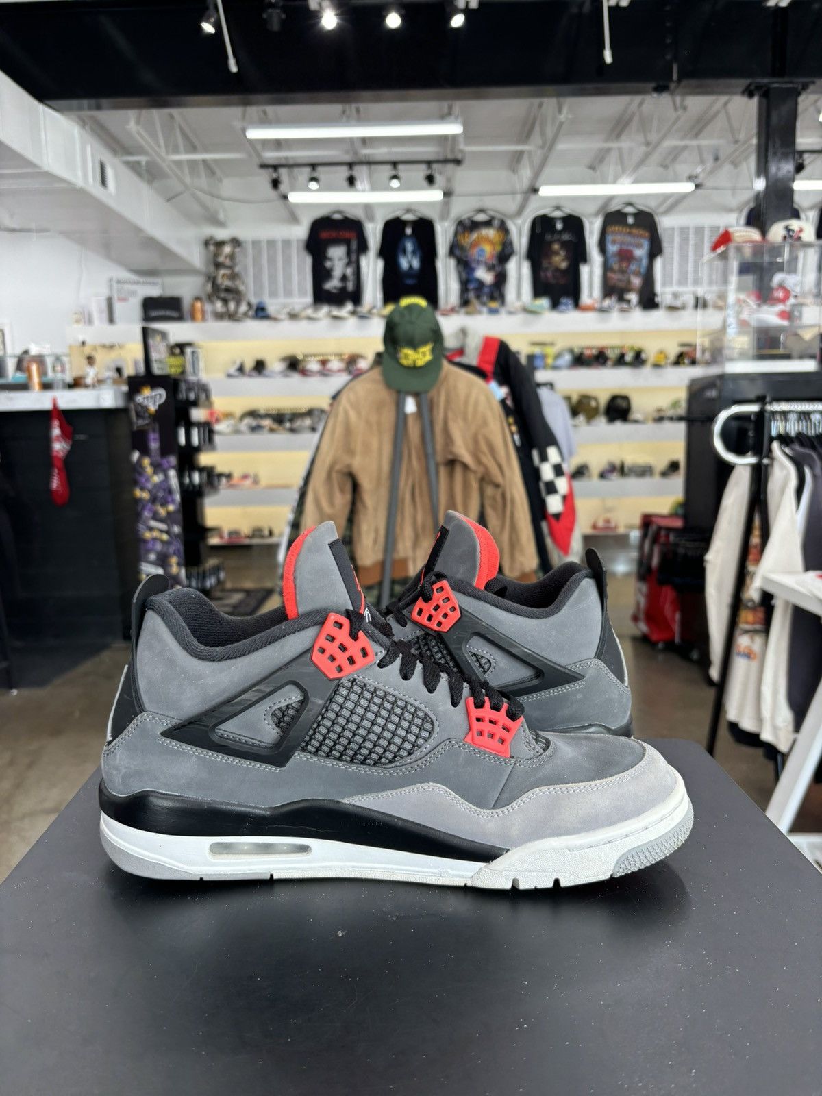 Jordan Brand Jordan 4 Retro Infrared Sz. 10 Size US 10 / EU 43 - 4 Thumbnail