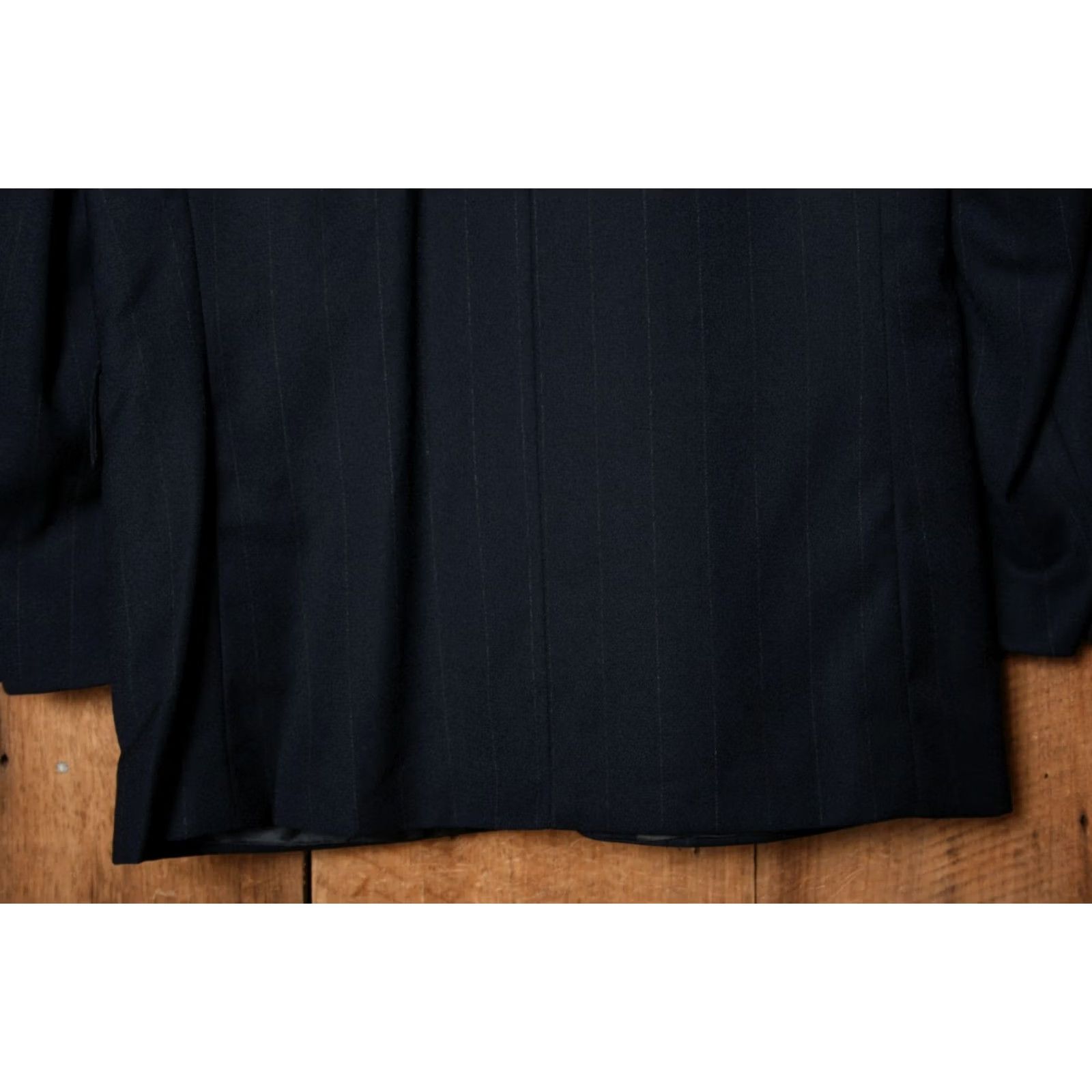 Ralph Lauren VINTAGE Ralph Lauren Navy Blue Pinstriped Blazer Sport Coat Sz. 44R Blazer Men Wool Two Button Single-Breasted Jacket Shirt/Hoodie Size 44R - 5 Thumbnail