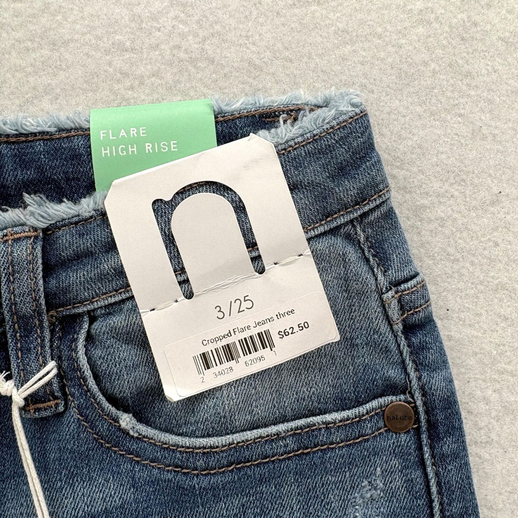 Vintage Nature Denim Cropped Flare Jeans Womens High Rise Distressed Frayed Hem NWT Blue 3/25 Tailored Stretch Denim Jeans Size 42" / US 20 - 4 Thumbnail