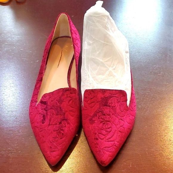 Anthropologie Marroon Velvet Design Slipon Sz 9 Loafers Shoe
