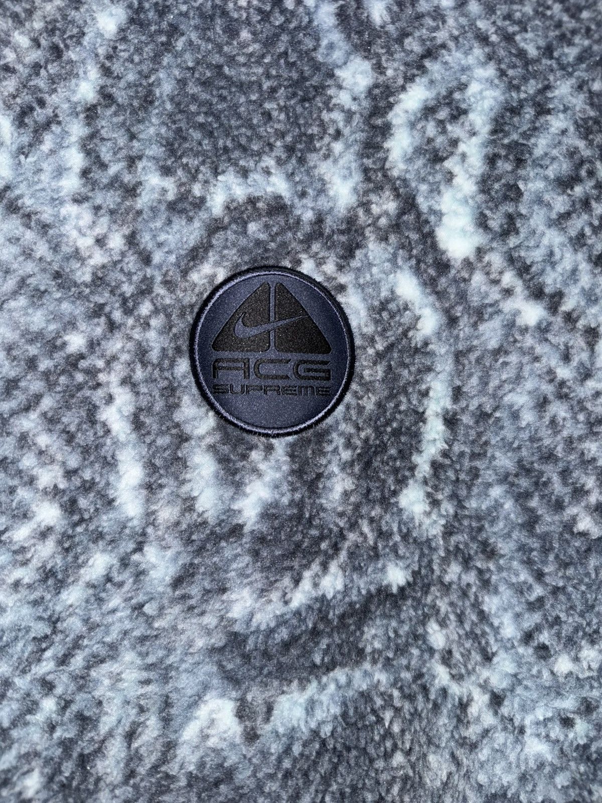 Nike ACG × Supreme Nike ACG Supreme Fleece Pullover Snakeskin Pattern Size US S / EU 44-46 / 1 - 6 Thumbnail