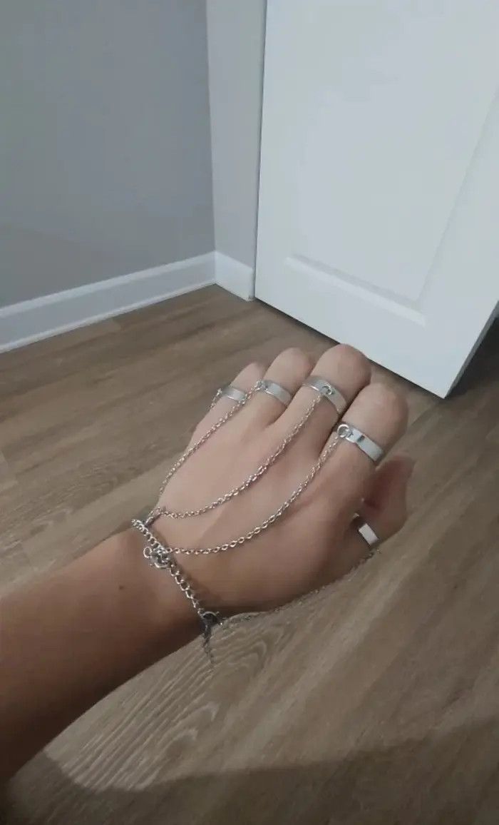 Jewelry Bracelet Chain Rings Size ONE SIZE - 6 Thumbnail
