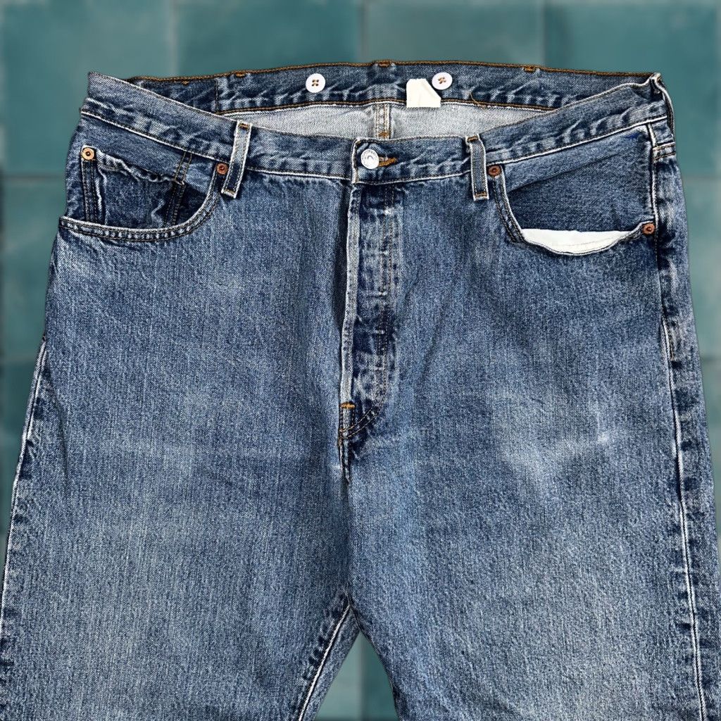 Levi's VINTAGE Levis 501 Jeans 90s XX Straight Leg Y2K Light Wash 40x30 Act 37x30 Size US 40 / EU 56 - 1 Thumbnail