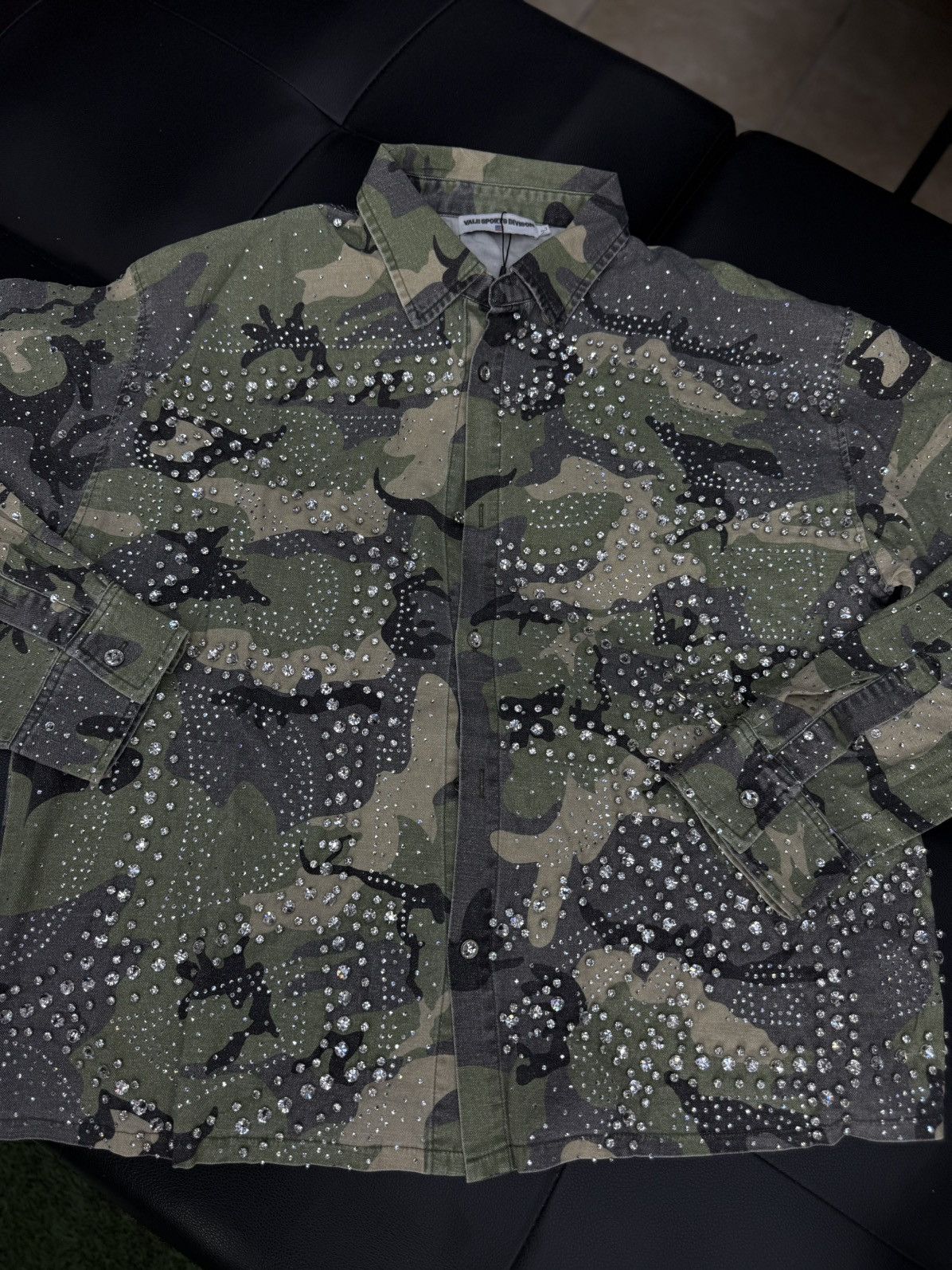 Vale Valley Stone Soulja Shiny Long Sleeve Size L (NEW) Size US L / EU 52-54 / 3 - 4 Thumbnail