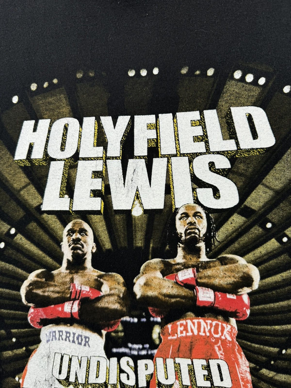 Vintage Vintage 1999 Hollyfield x Lewis World Heavyweight Tee Size US M / EU 48-50 / 2 - 5 Thumbnail