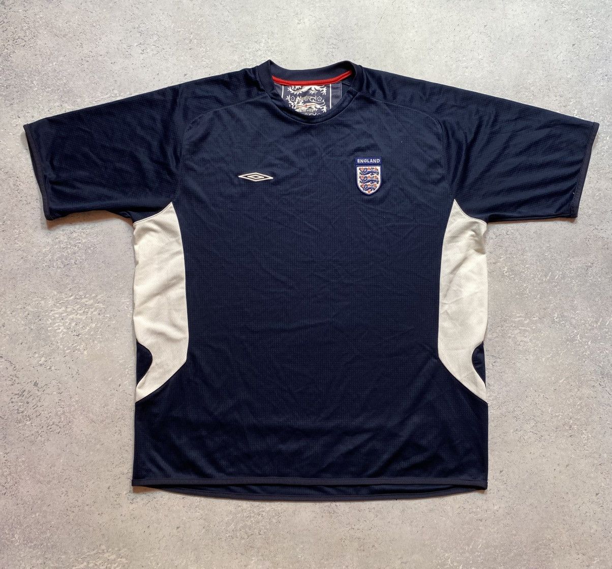 Umbro 2005-06 England Umbro Training Shirt Mens size XXL Size US XXL / EU 58 / 5 - 1 Thumbnail