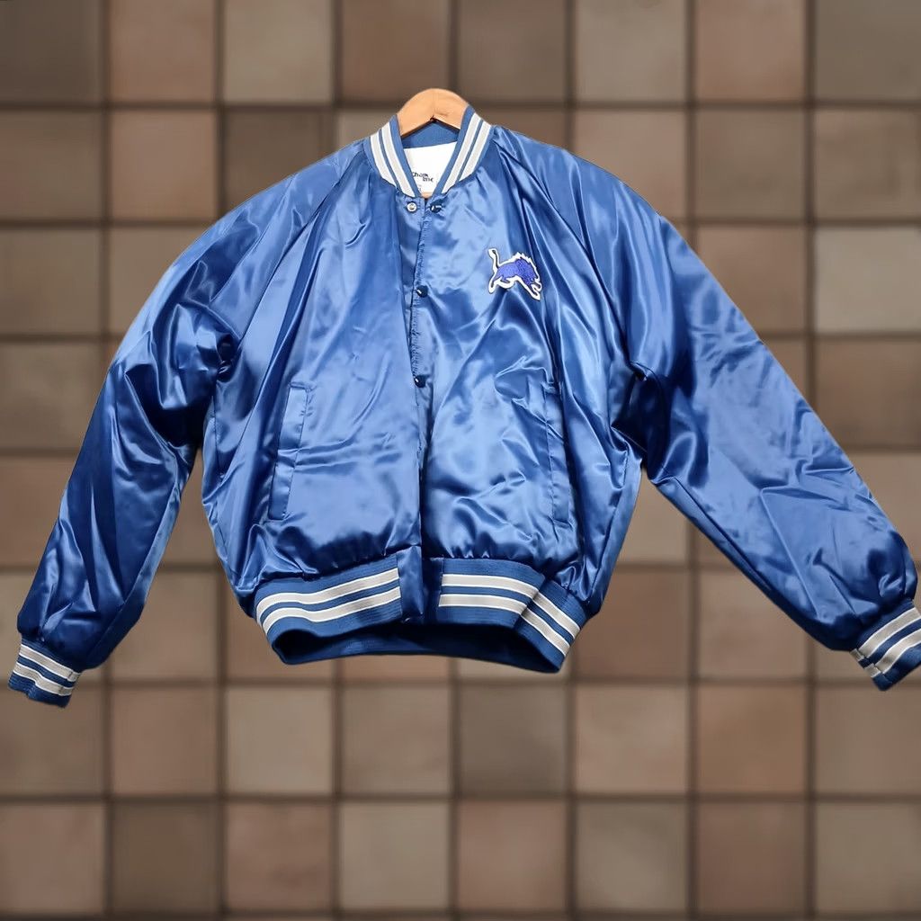 Chalk Line VINTAGE Chalk Line Detroit Lions Satin Bomber Jacket Mens XL Blue EUC Size US XL / EU 56 / 4 - 1 Thumbnail