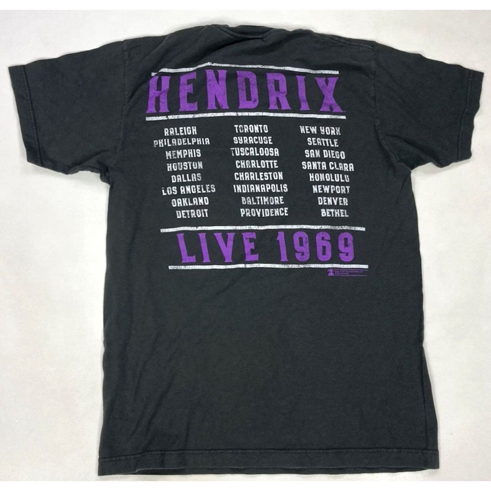 Vintage VINTAGE Jimi Hendrix Live In Concert 1969 Graphic T-shirt Men Medium Gray Music Merch Size US M / EU 48-50 / 2 - 3 Thumbnail