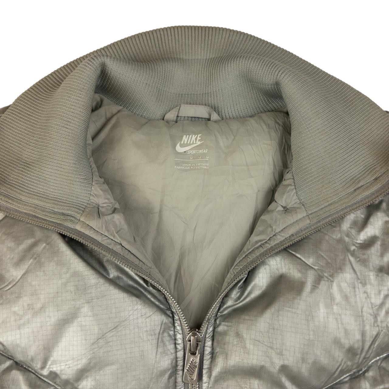 Nike Vintage Nike Convertible Puffer Jacket Women's Size M Size M / US 6-8 / IT 42-44 - 5 Thumbnail