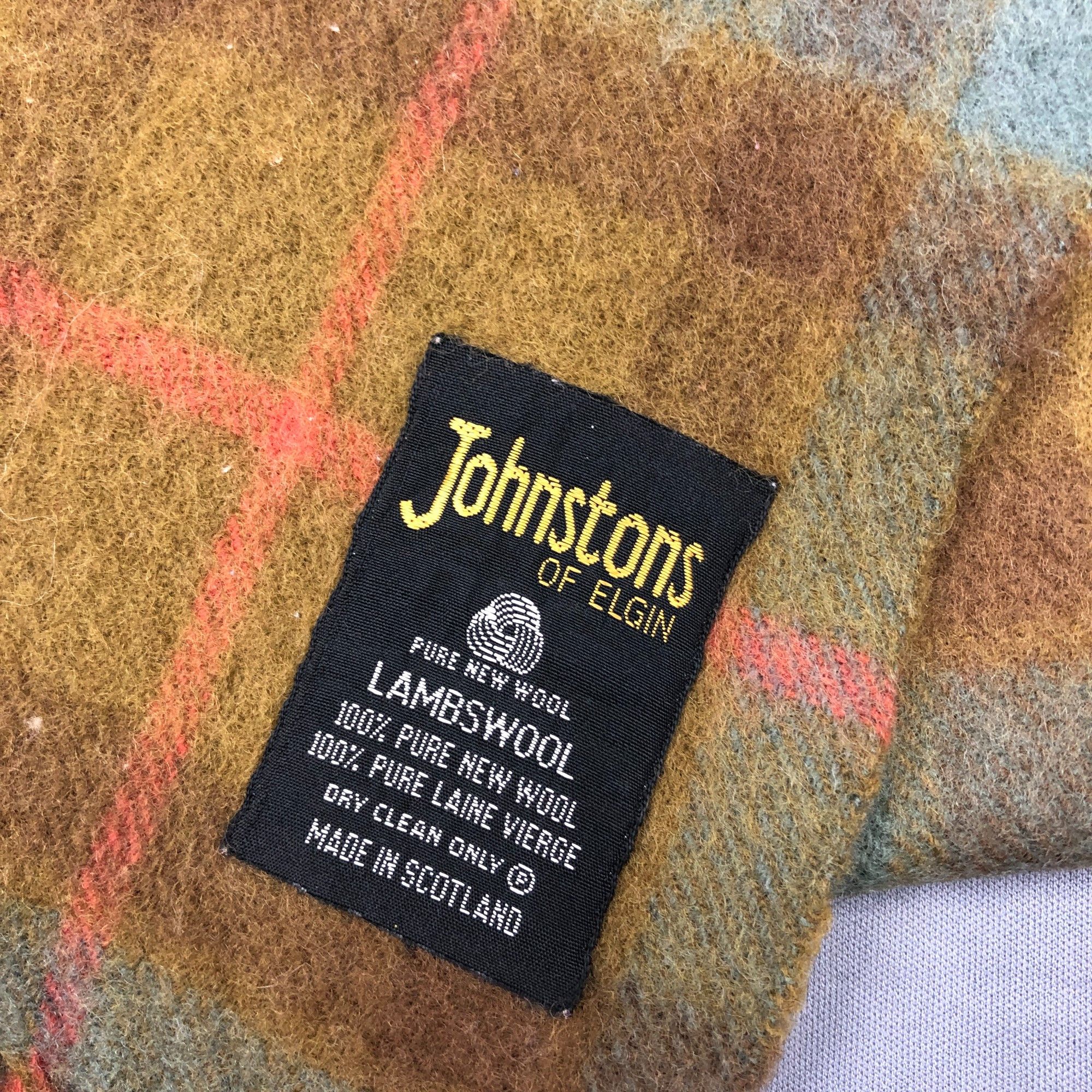 Johnstons Of Elgin Vintage Johnstons Scarf Muffler Wool Plaid Winter Scarves Size ONE SIZE - 4 Thumbnail